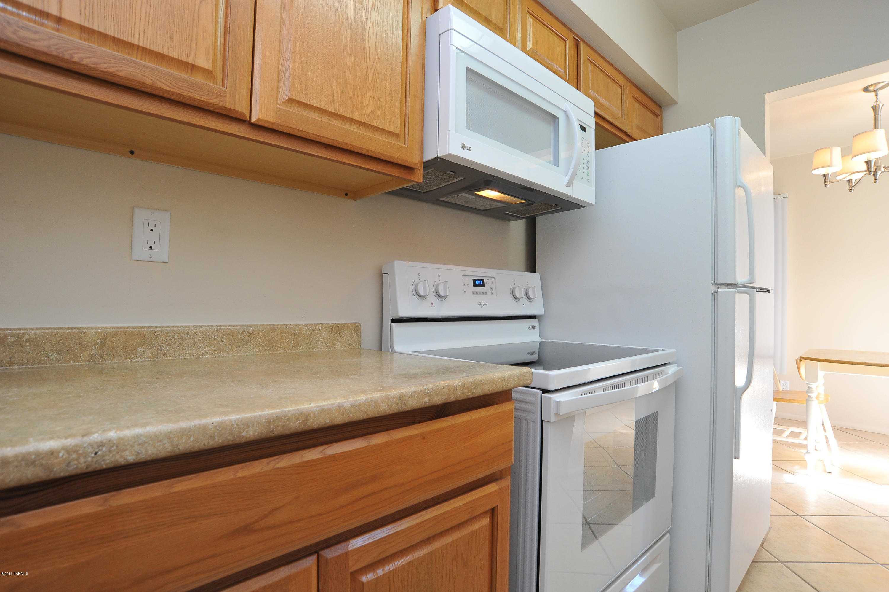 600 E River Road Unit: L