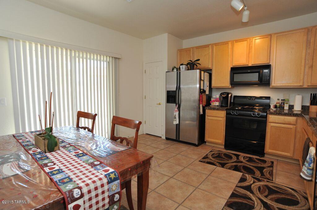 5663 W King Snake Drive