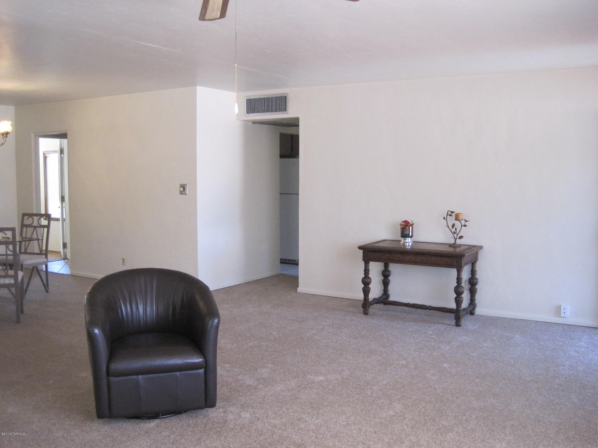 4866 E Cooper Street