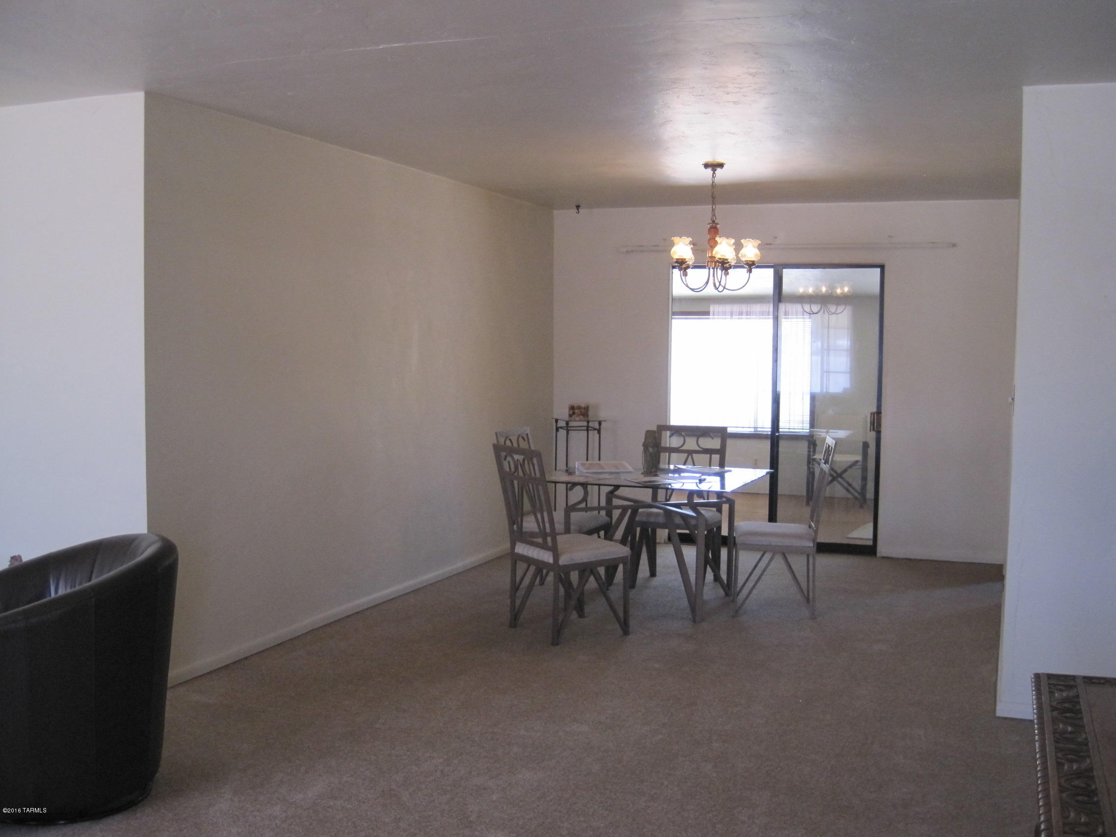 4866 E Cooper Street