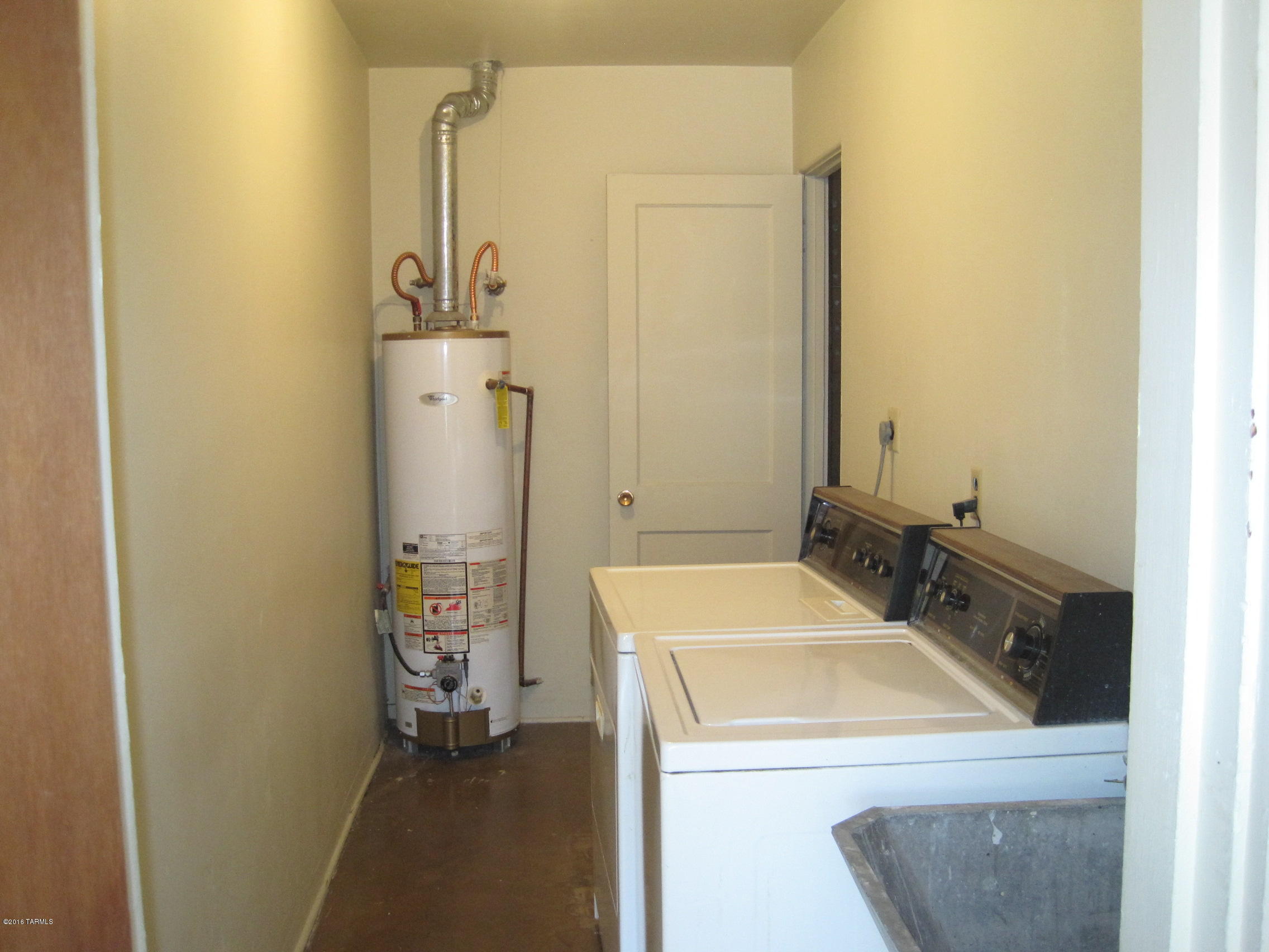 4866 E Cooper Street