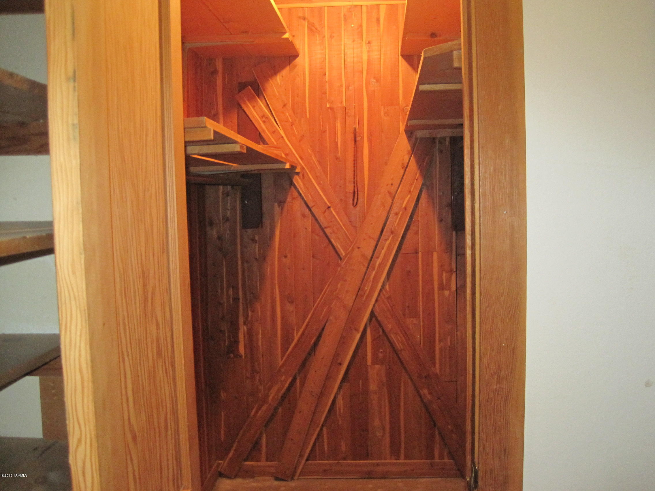 4866 E Cooper Street