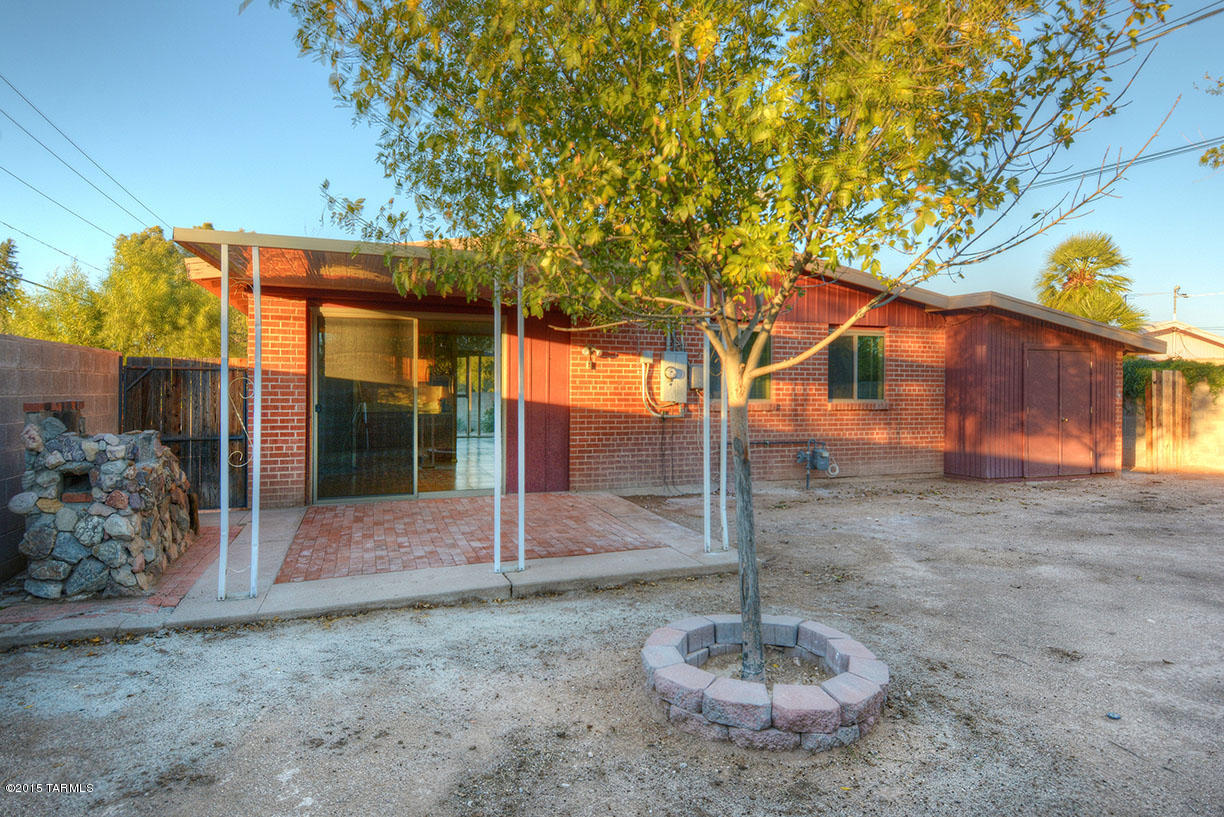 5002 E Cooper Street