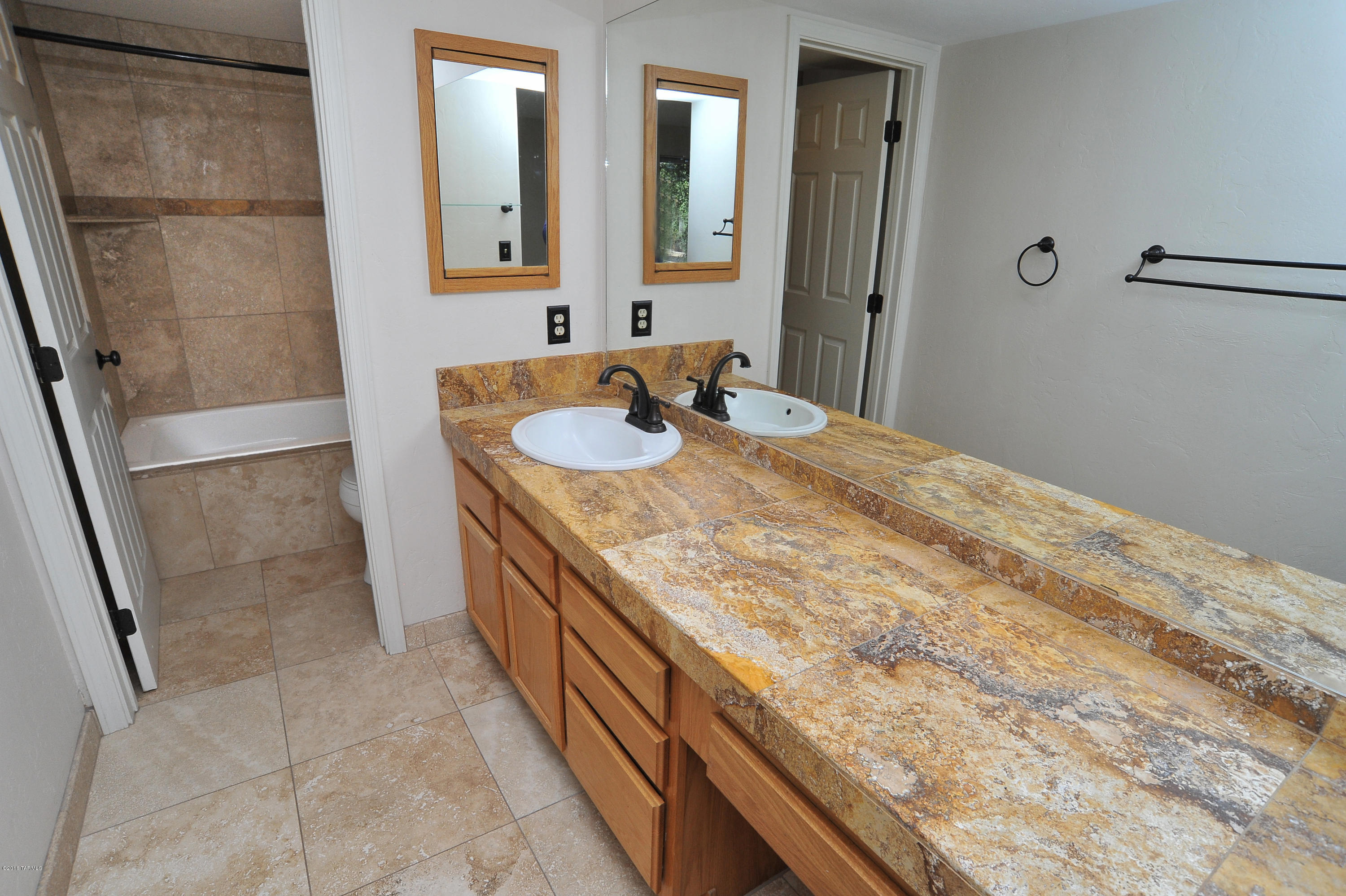 2920 E Sierra Vista Road