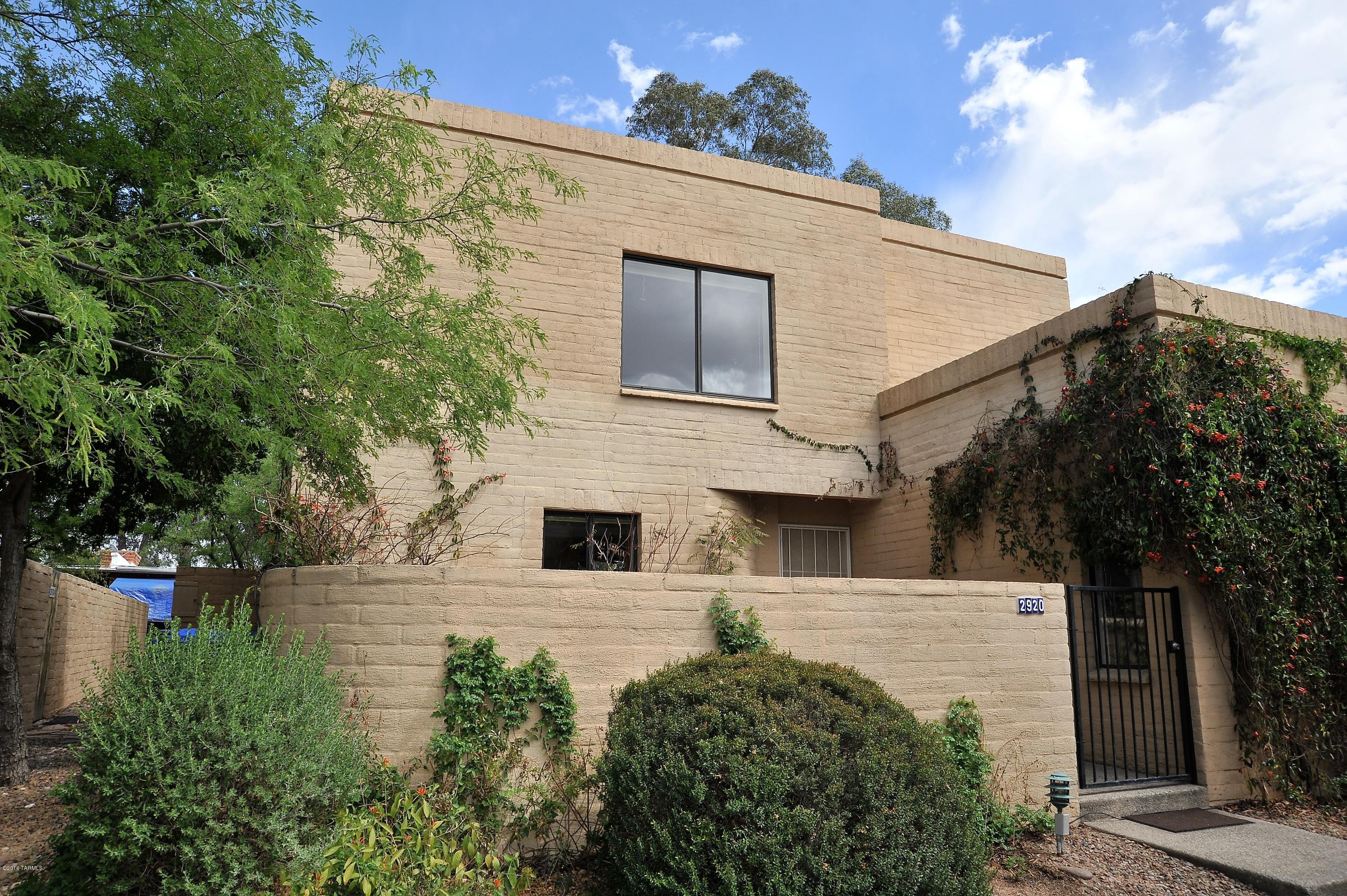 2920 E Sierra Vista Road