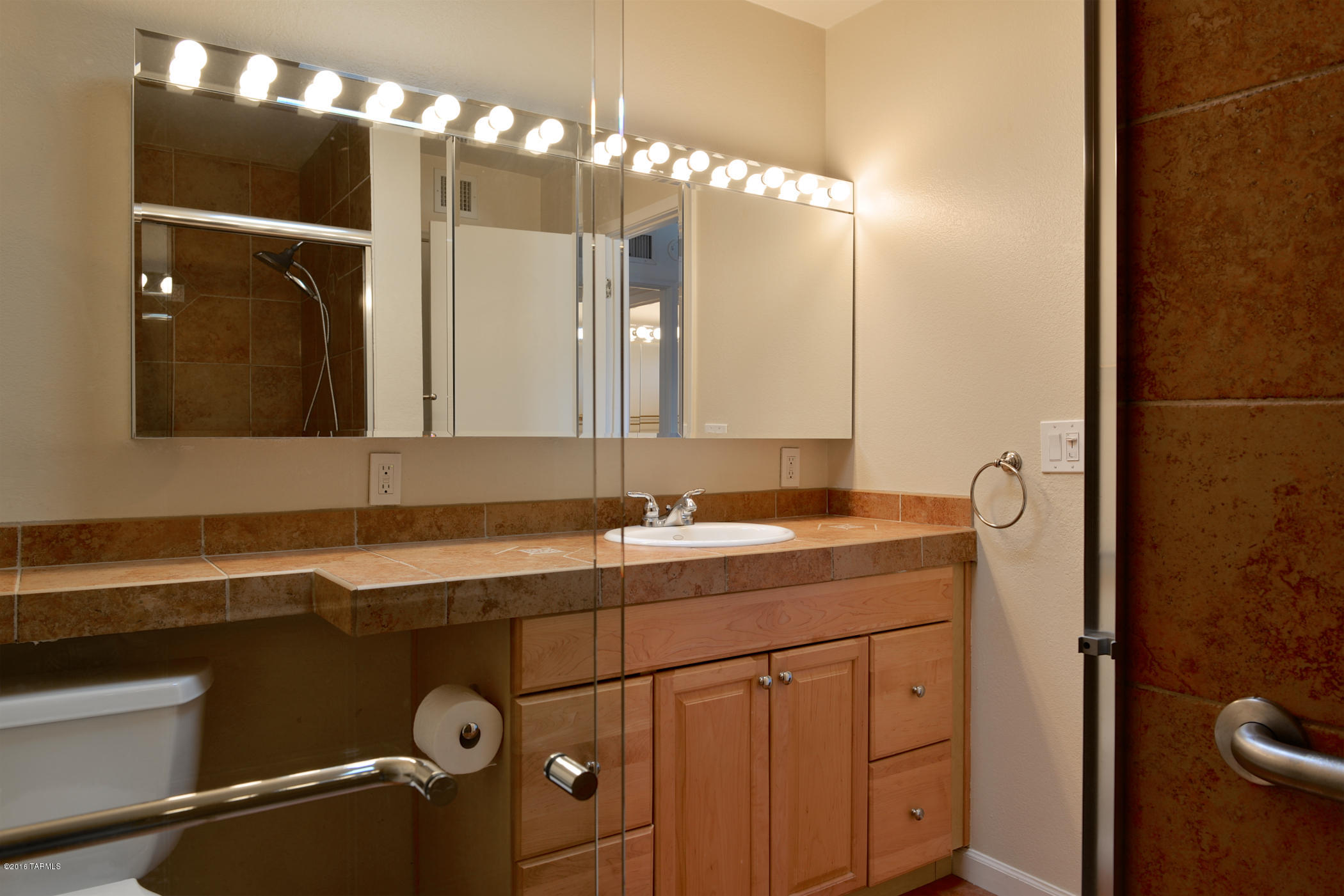 4642 W Red Wolf Drive