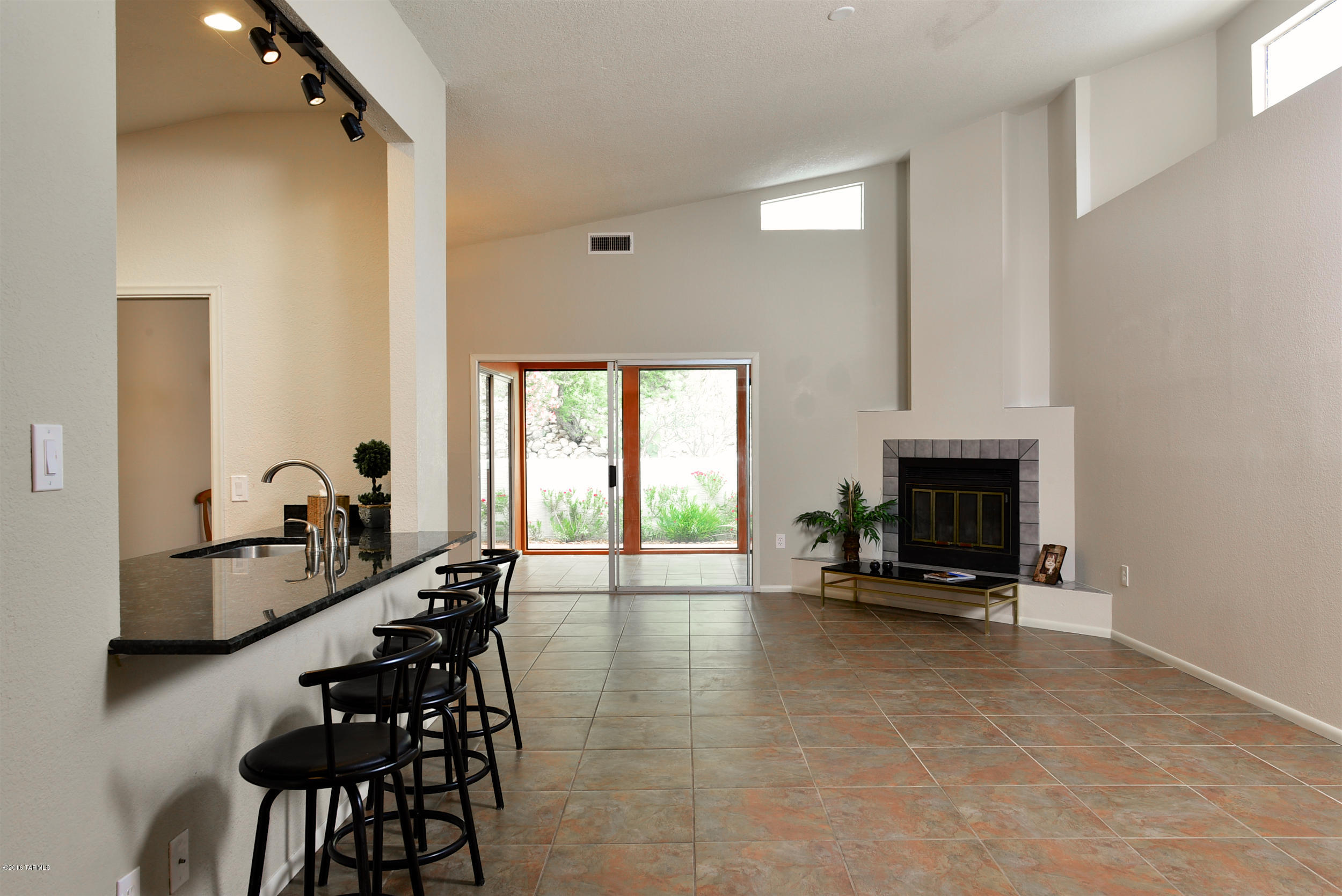 7425 E Wandering Road