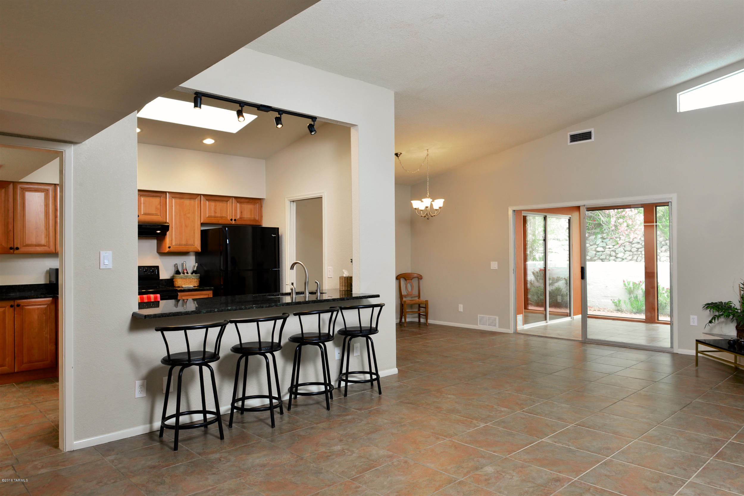 7425 E Wandering Road