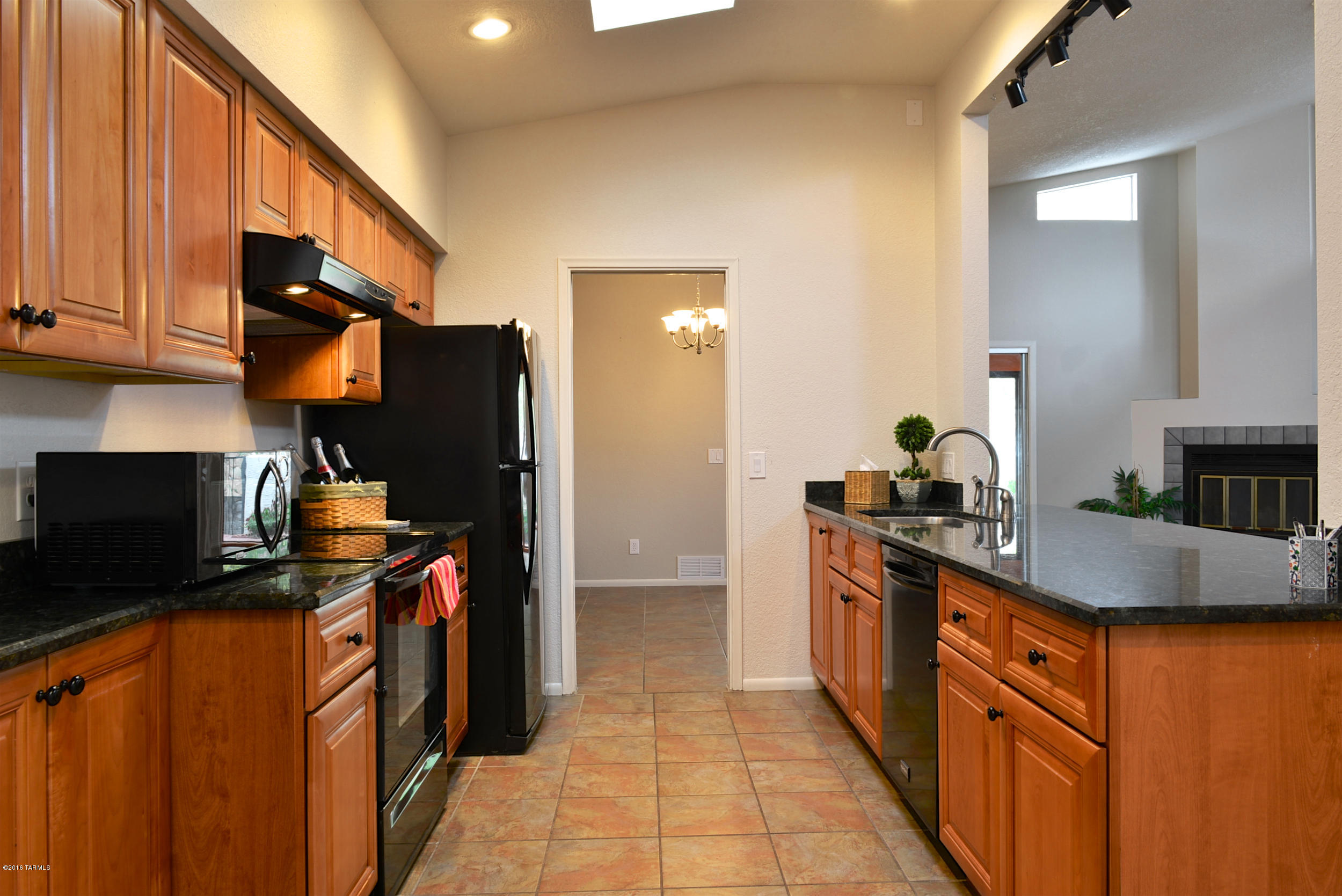 7425 E Wandering Road