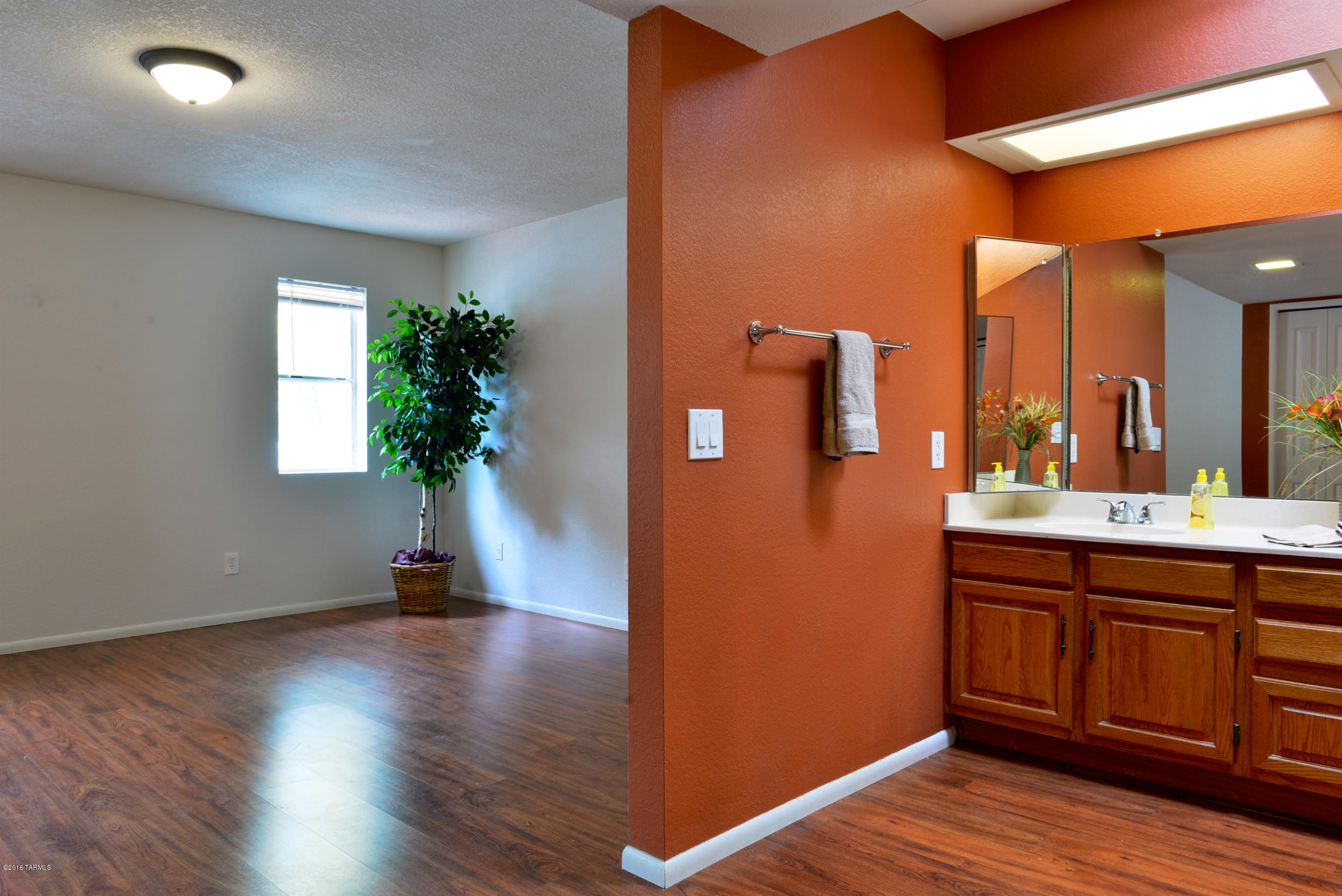 7425 E Wandering Road