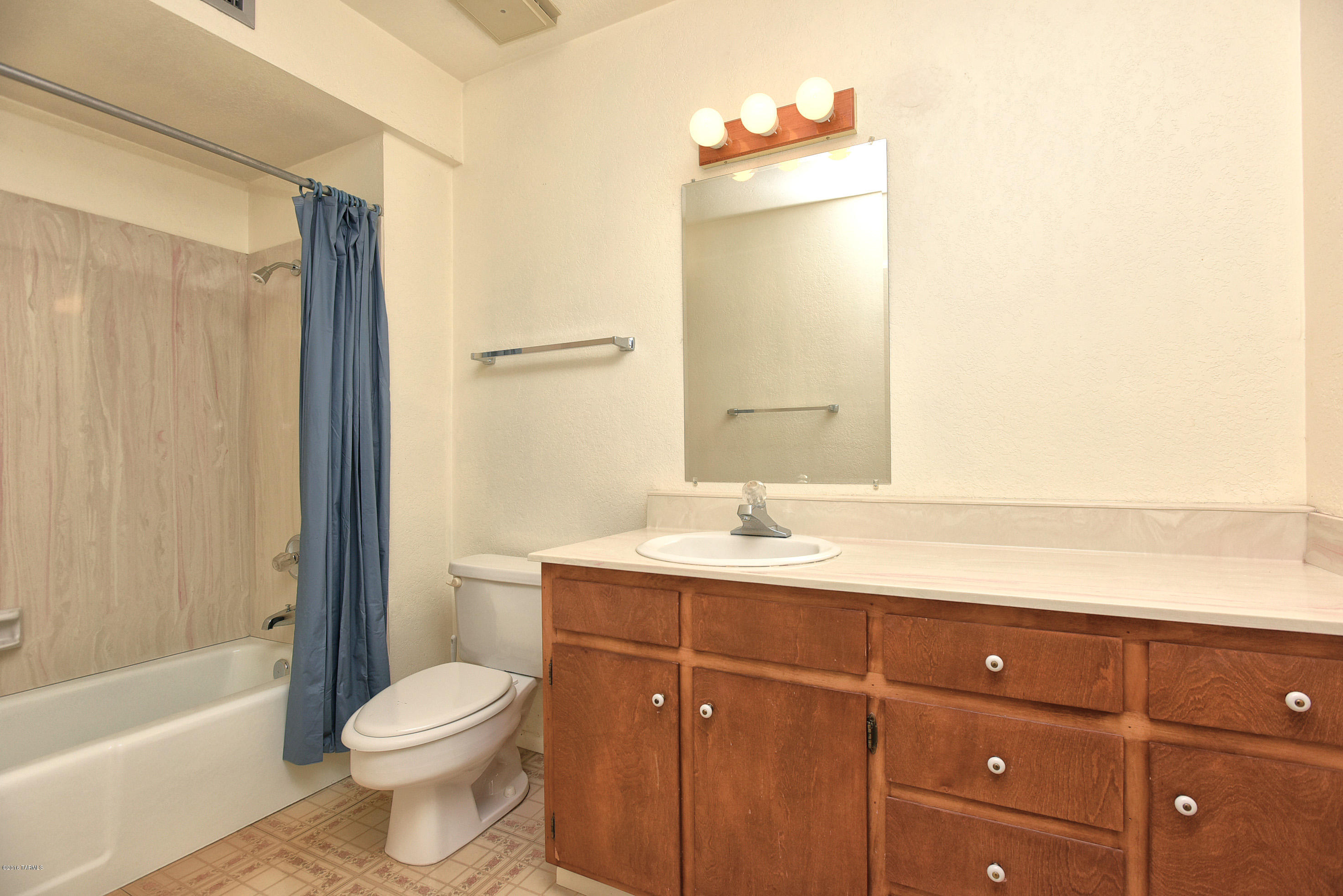 825 N Windbell Circle