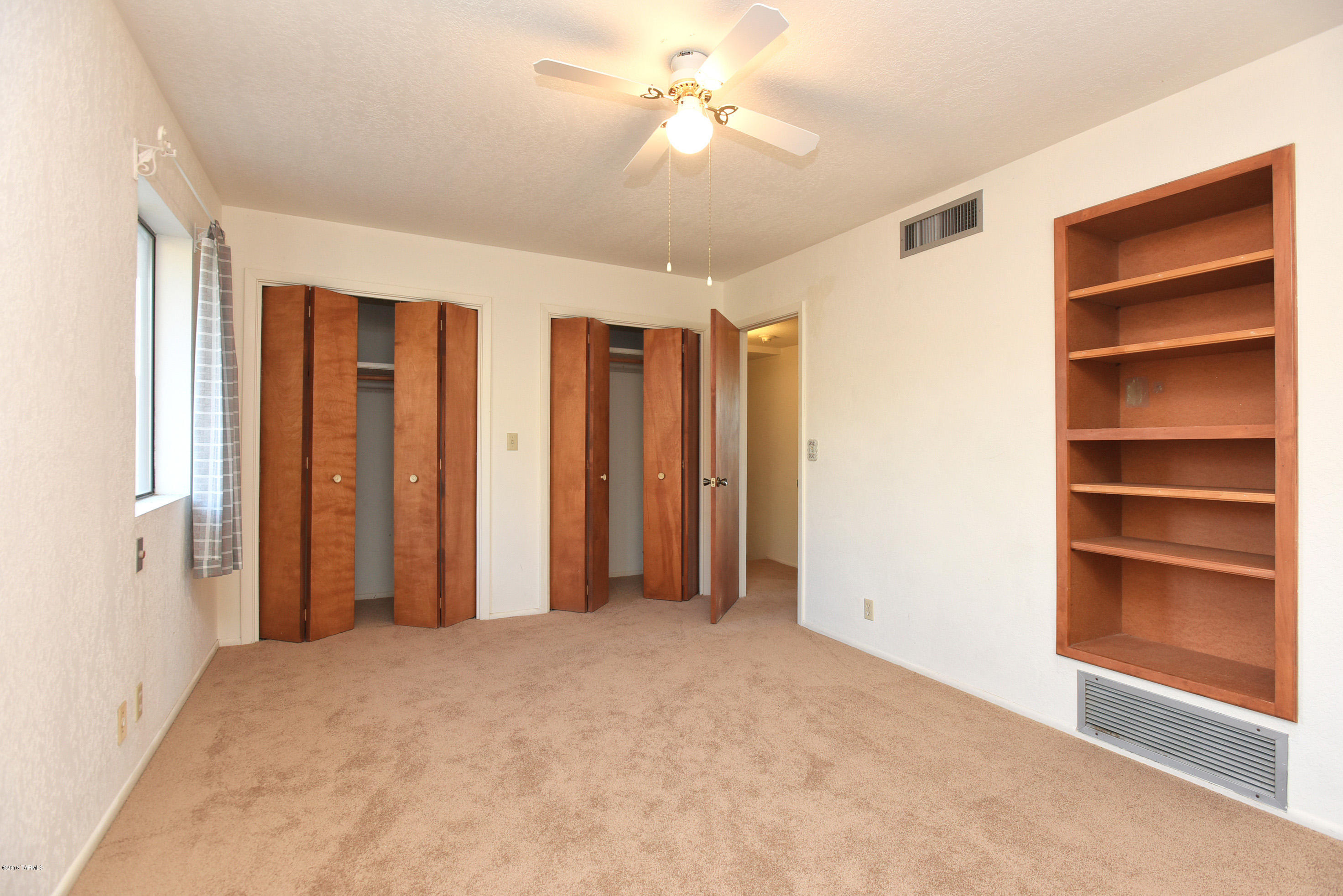 825 N Windbell Circle