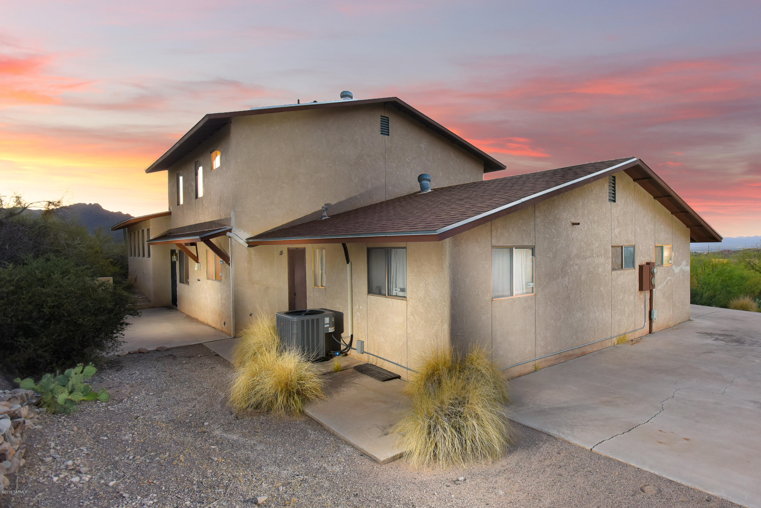 825 N Windbell Circle