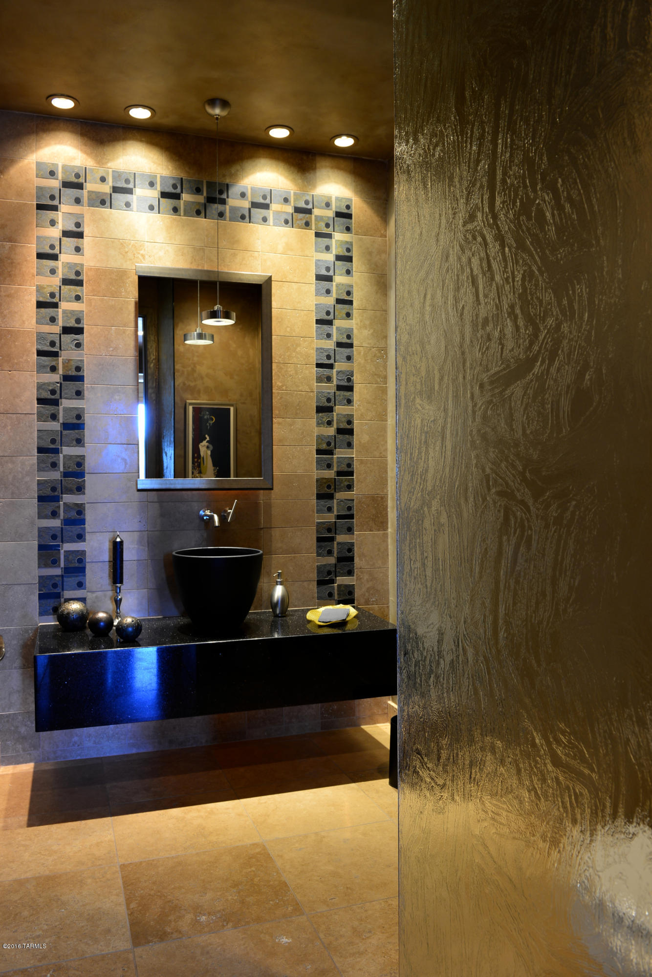 502 W Silhouette Ridge Place