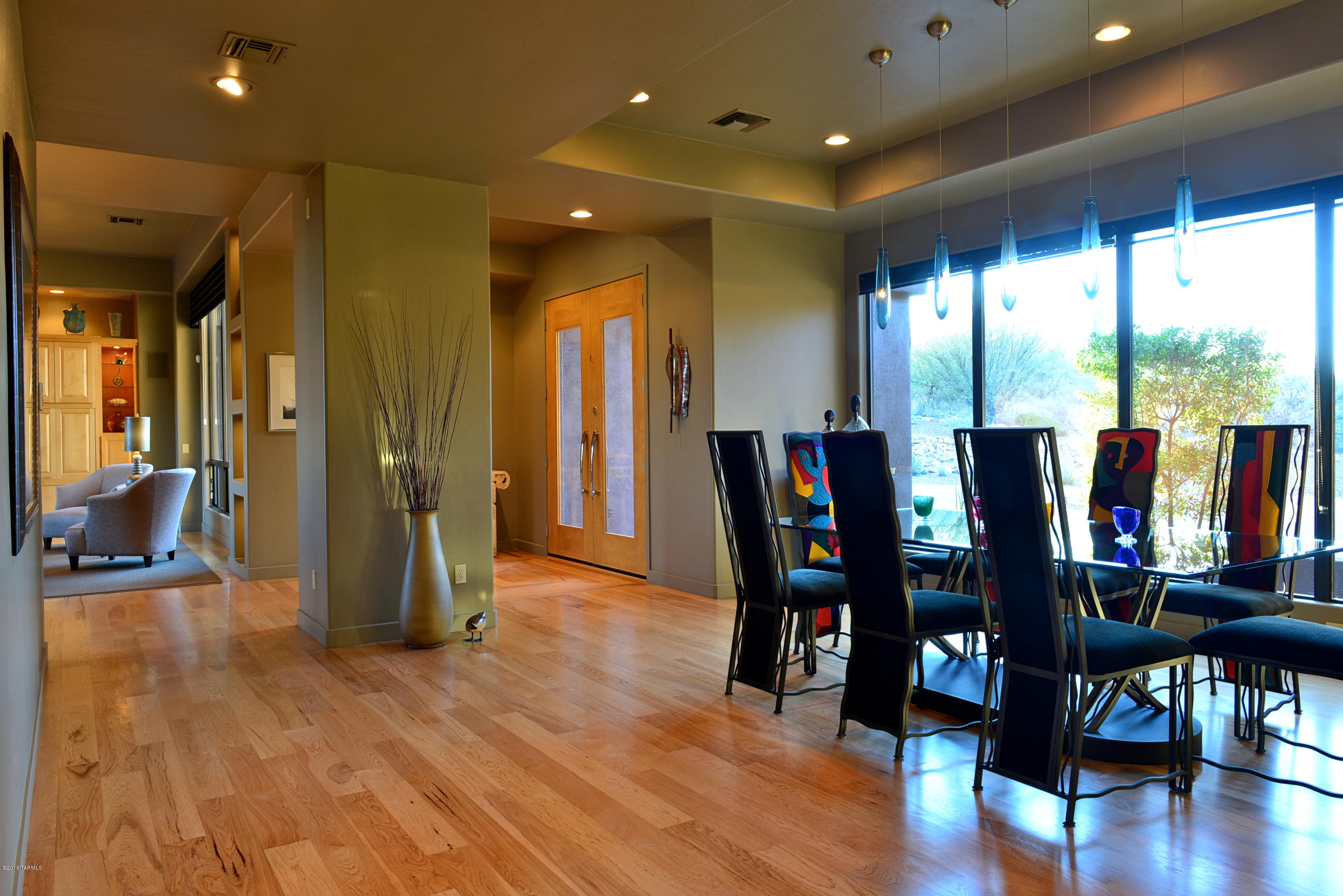 502 W Silhouette Ridge Place