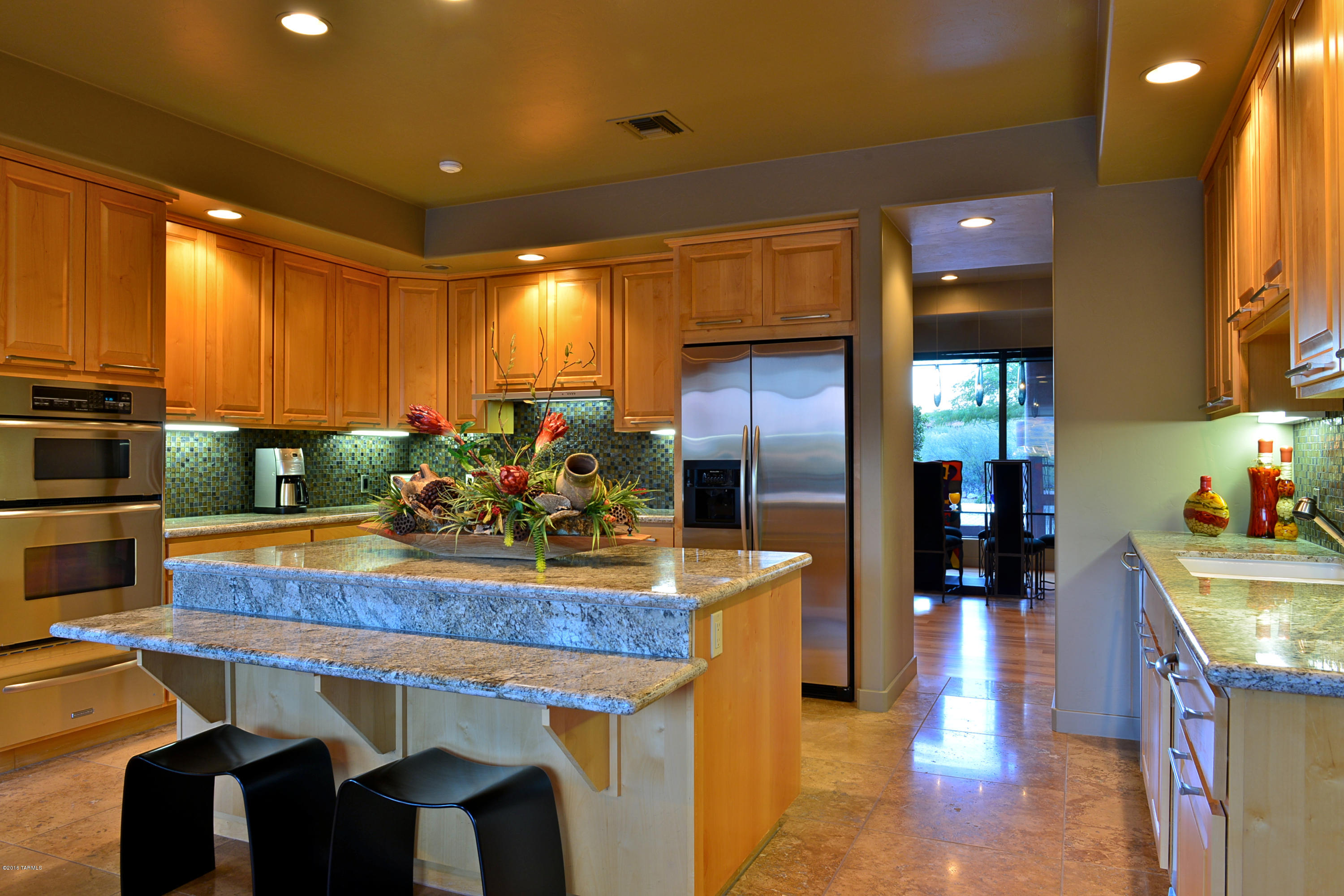 502 W Silhouette Ridge Place