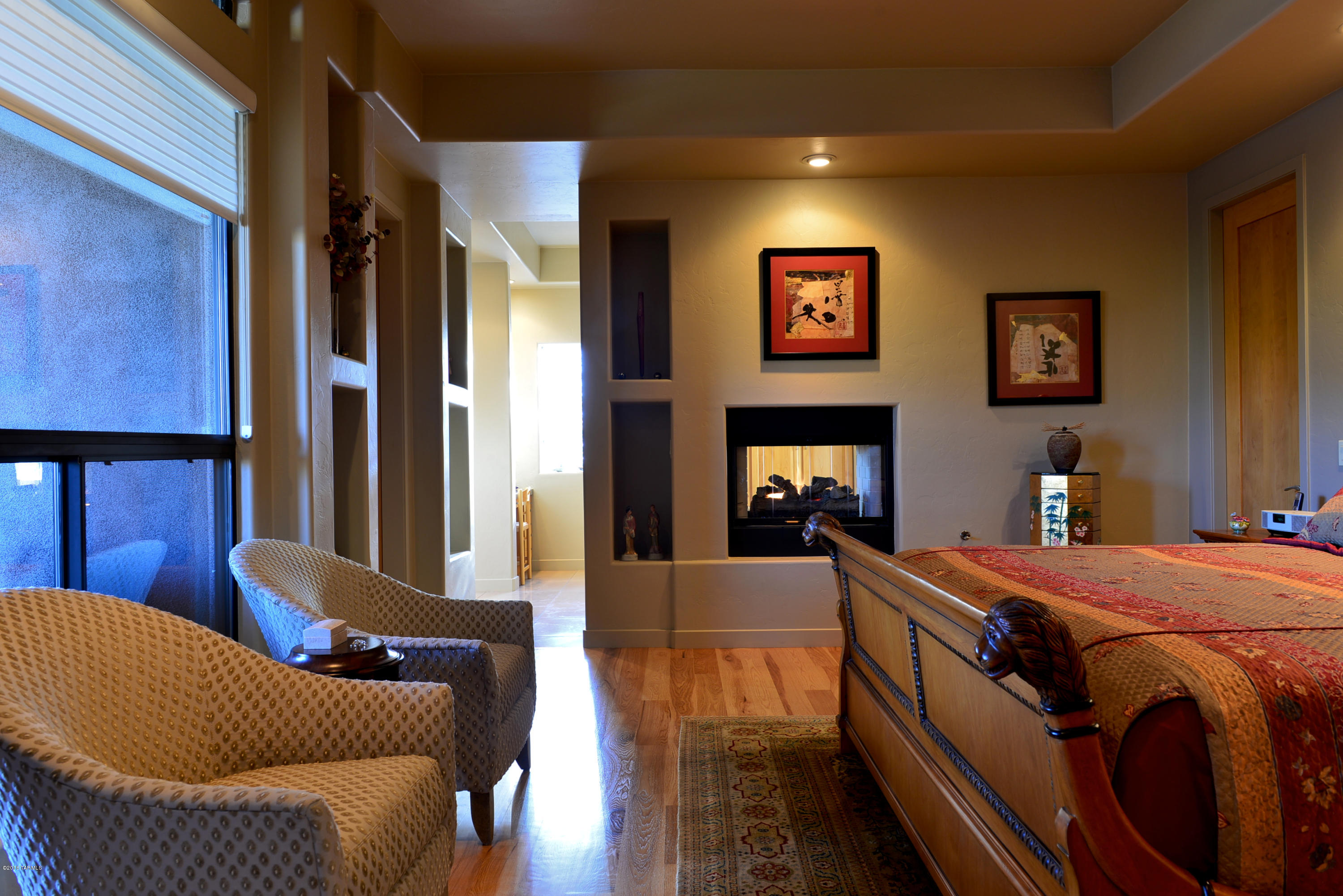 502 W Silhouette Ridge Place