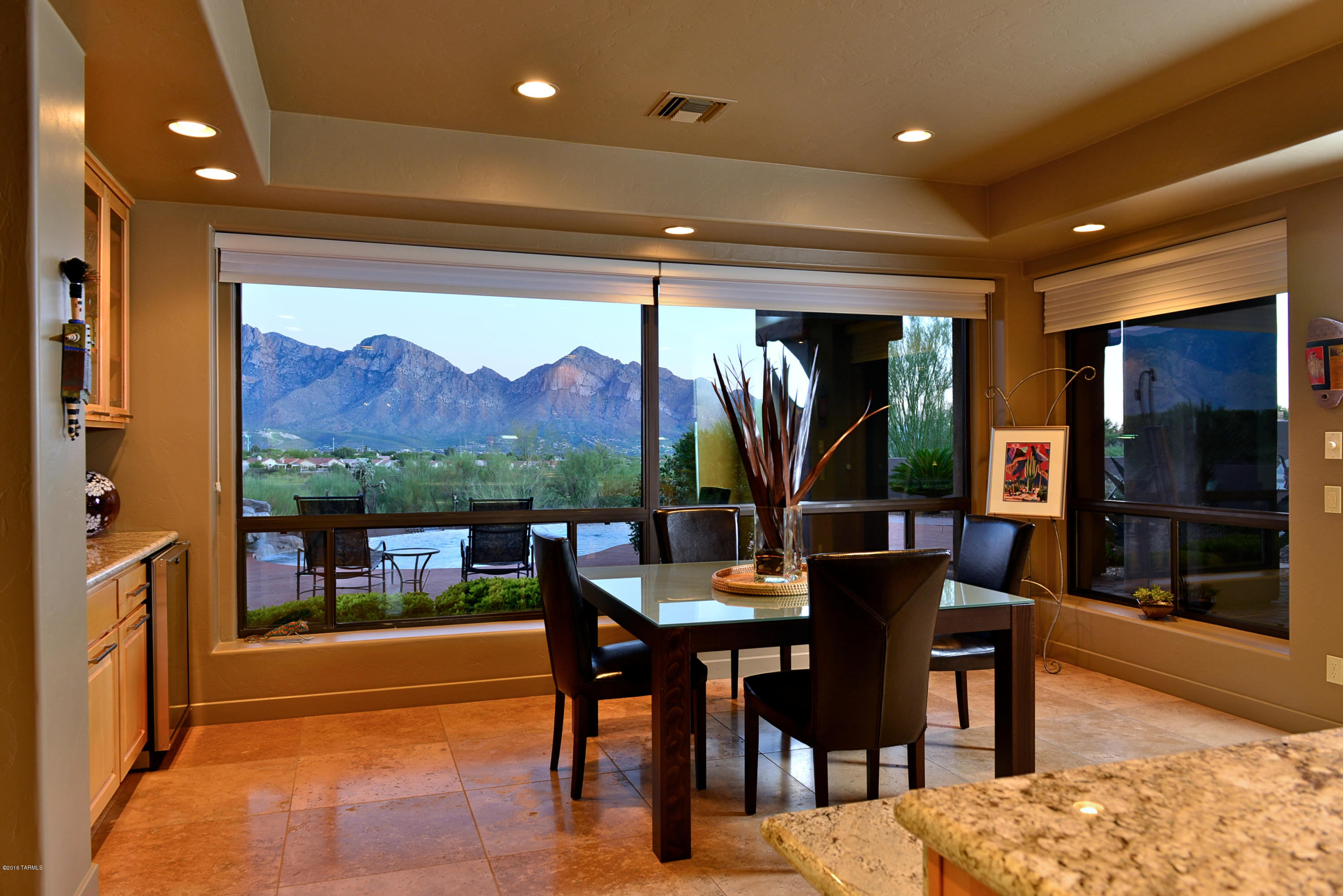 502 W Silhouette Ridge Place