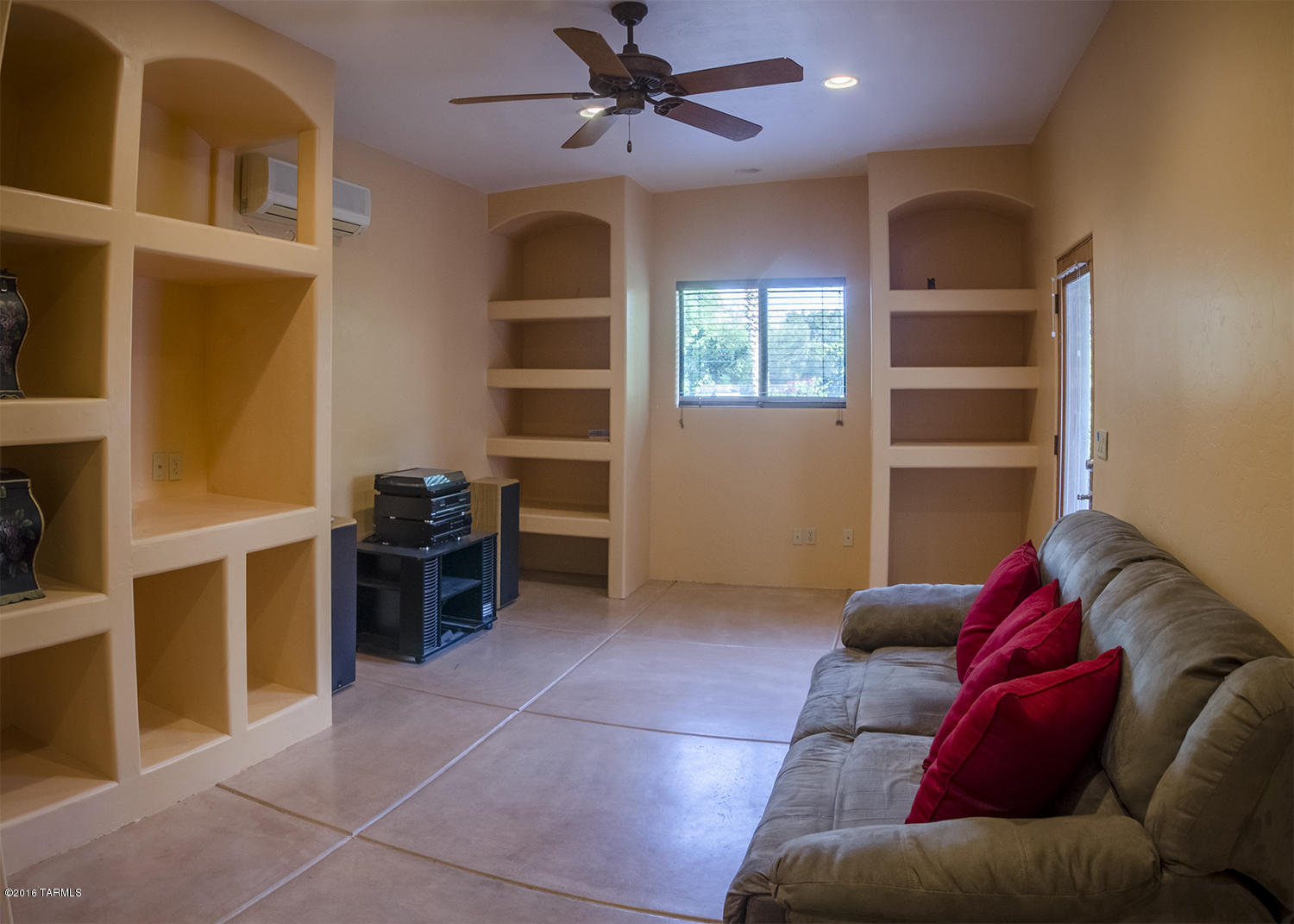 2865 W Placita Paciente