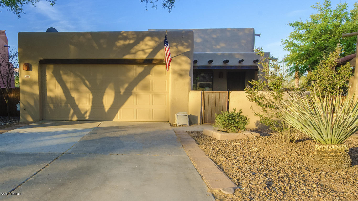 2865 W Placita Paciente