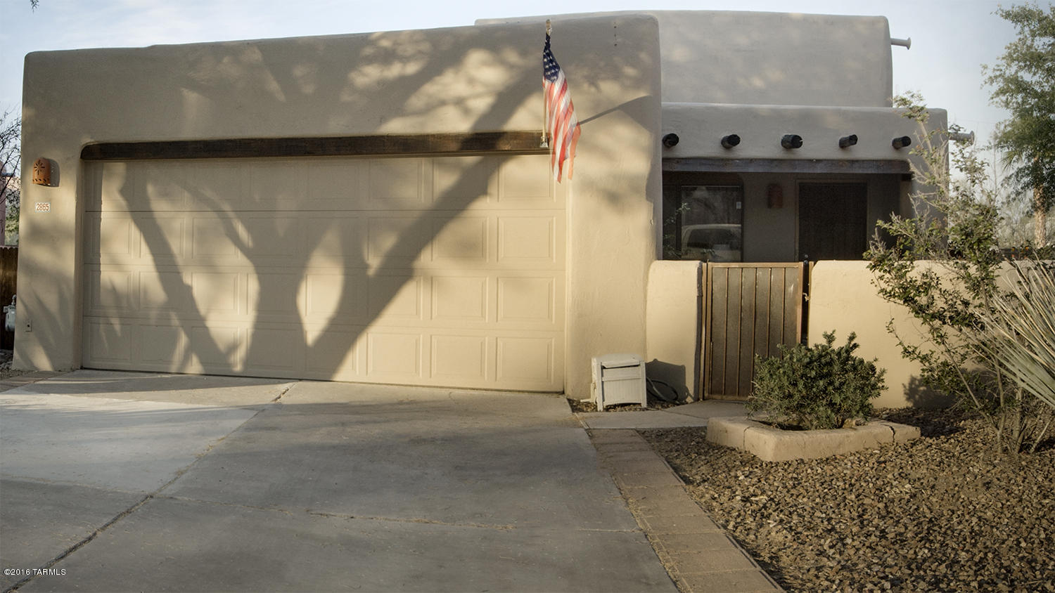 2865 W Placita Paciente