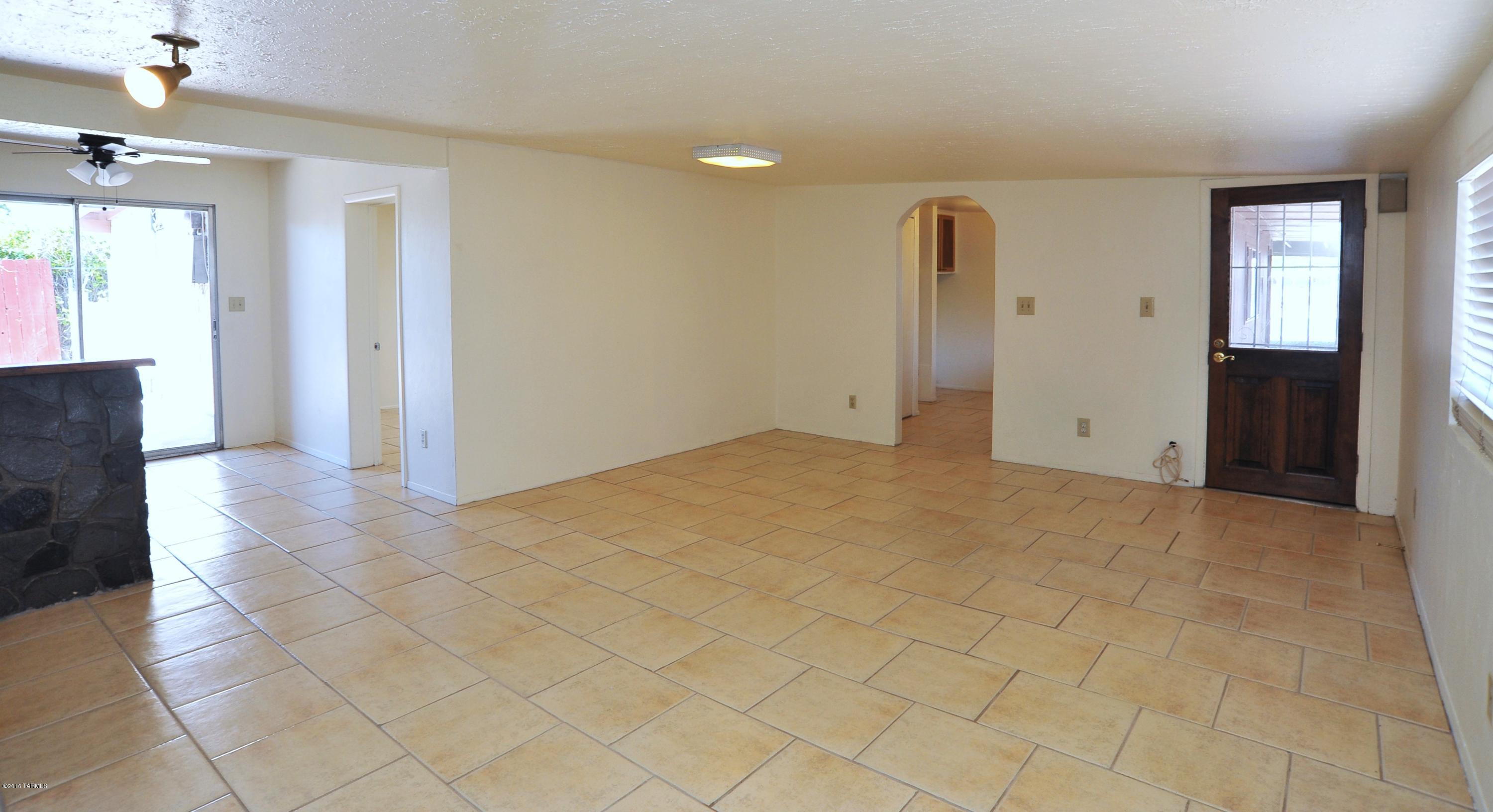 4961 N La Cholla Boulevard