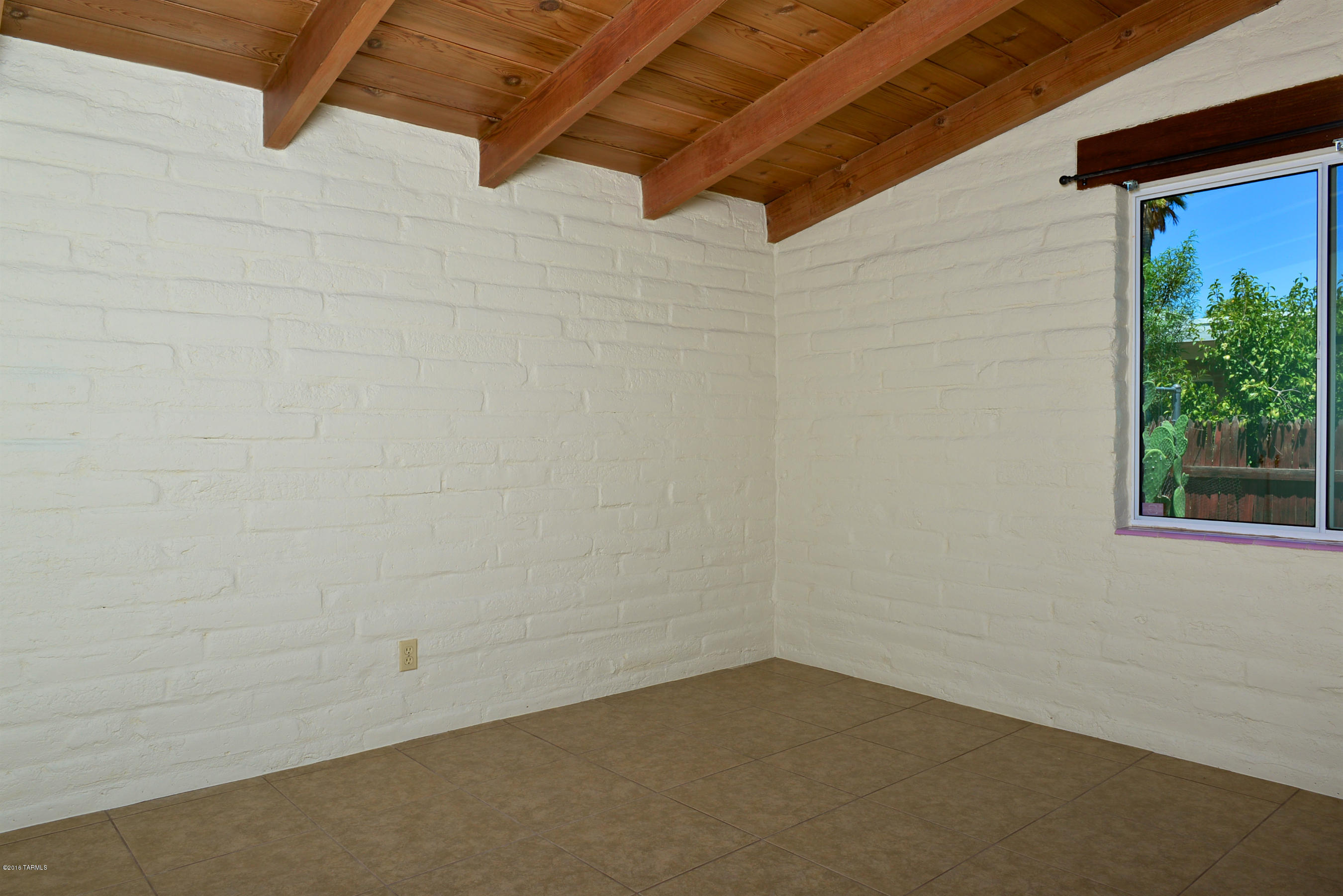 4032 E Elmwood Street