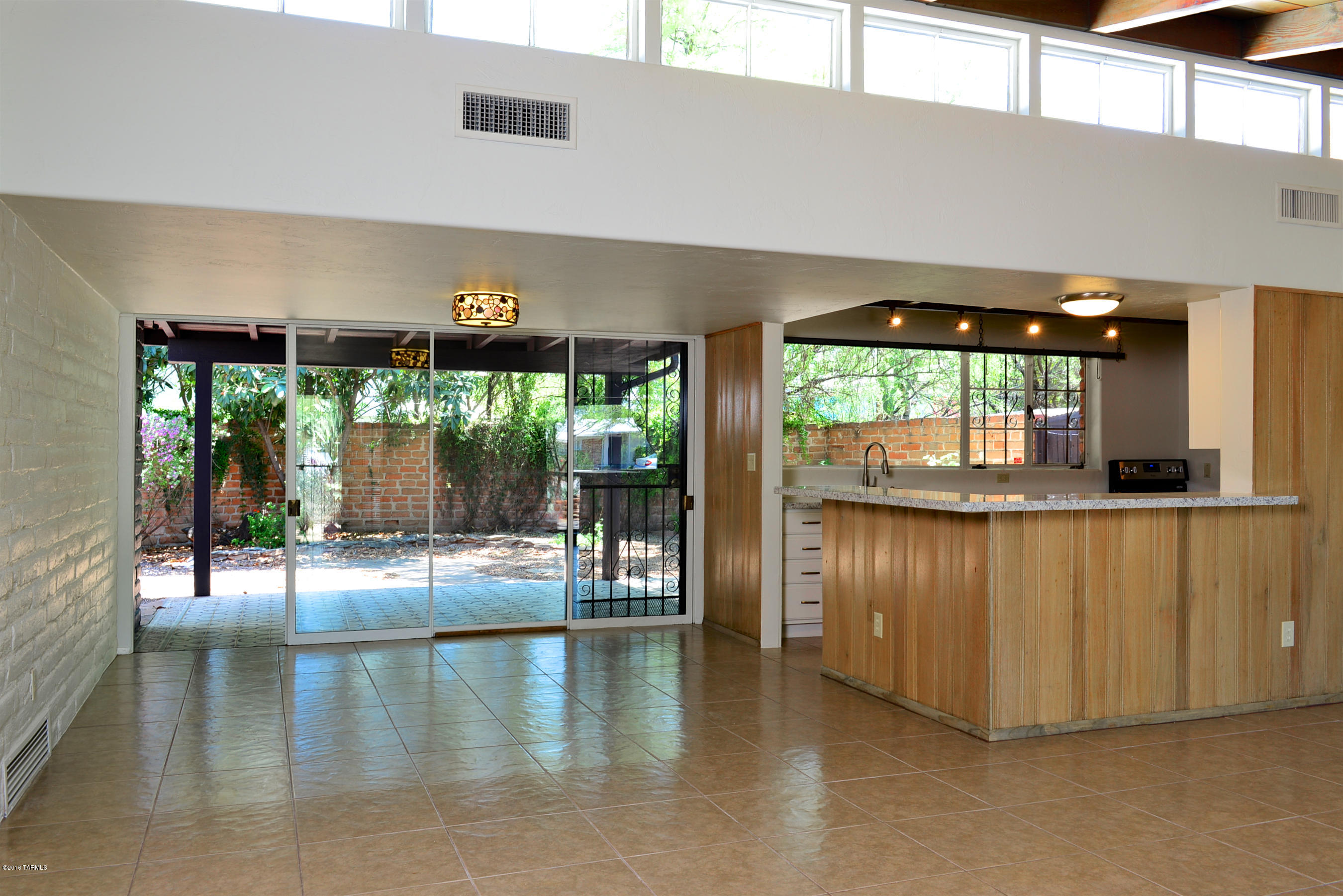 4032 E Elmwood Street