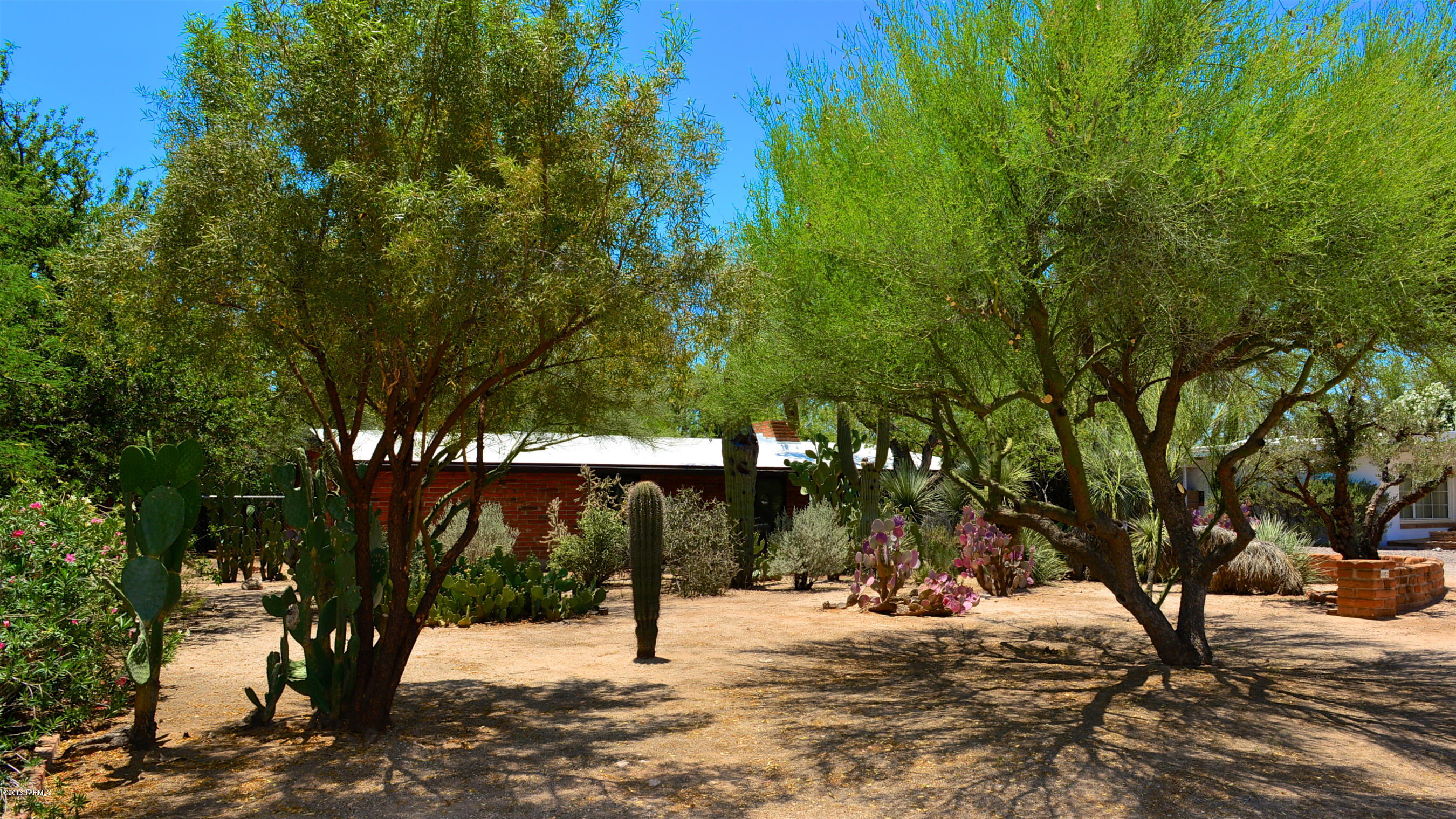 4032 E Elmwood Street