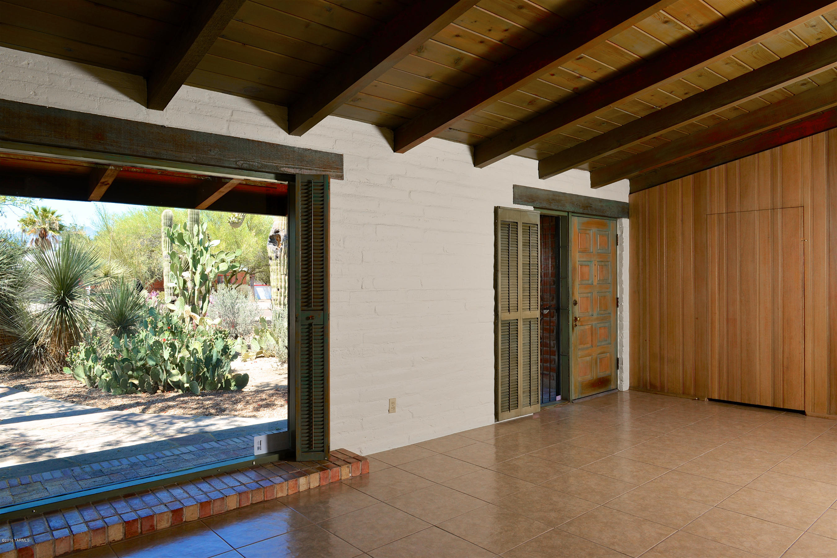 4032 E Elmwood Street