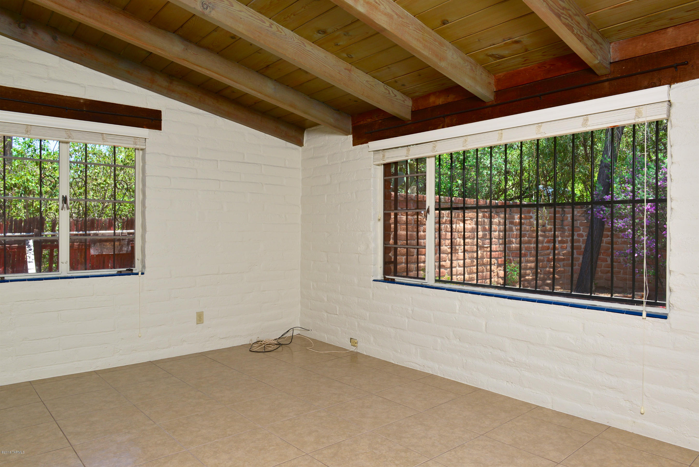 4032 E Elmwood Street