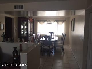 1929 W Mountain Oak Lane