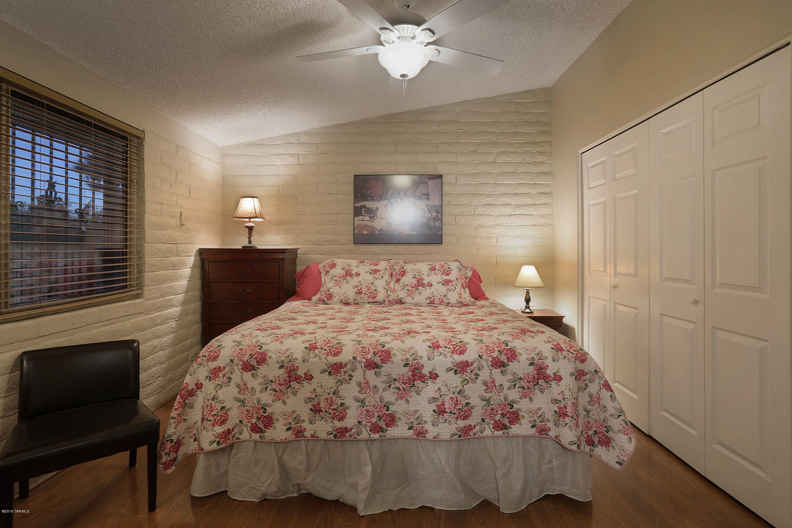 7348 N Pilgrim Place