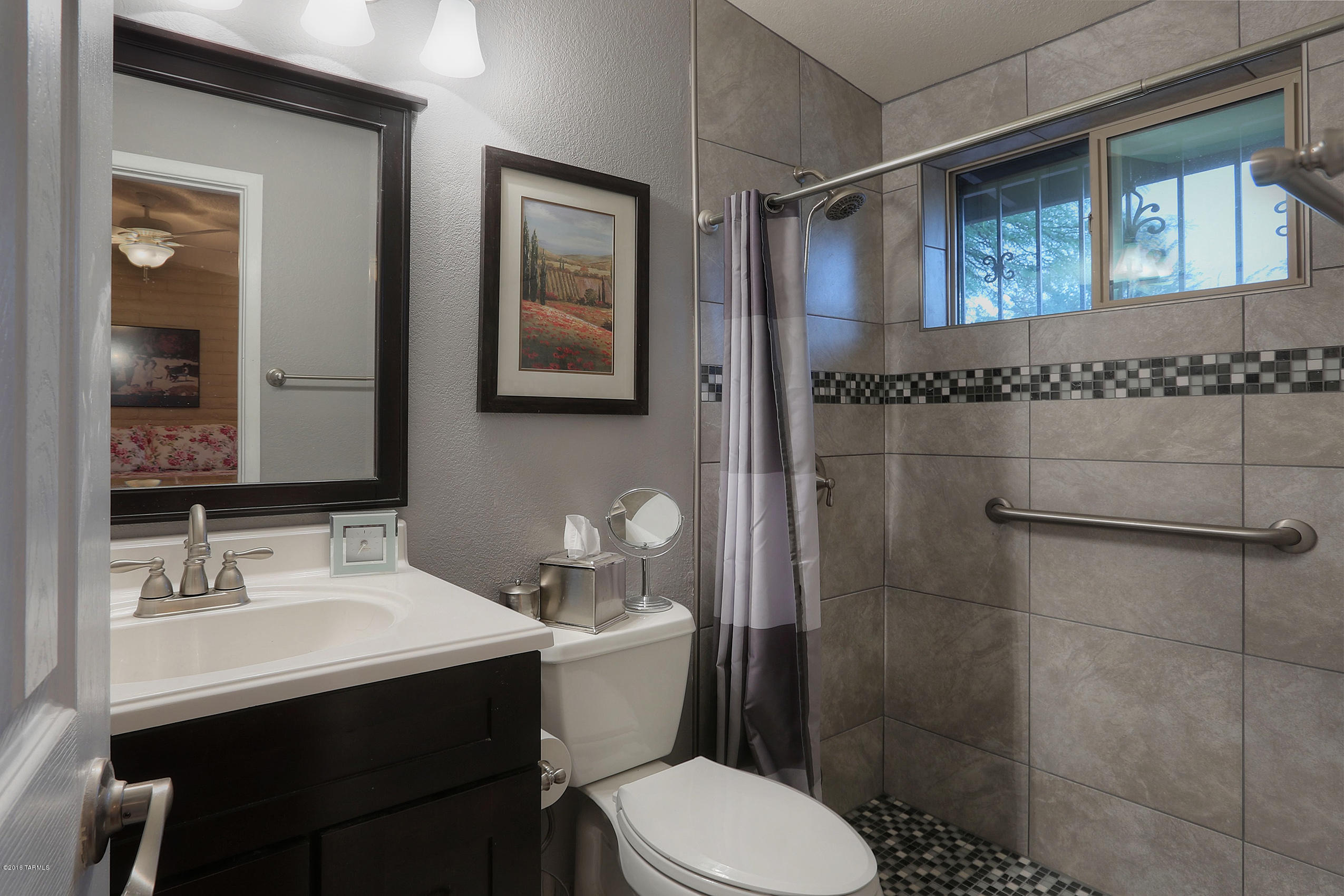 7348 N Pilgrim Place