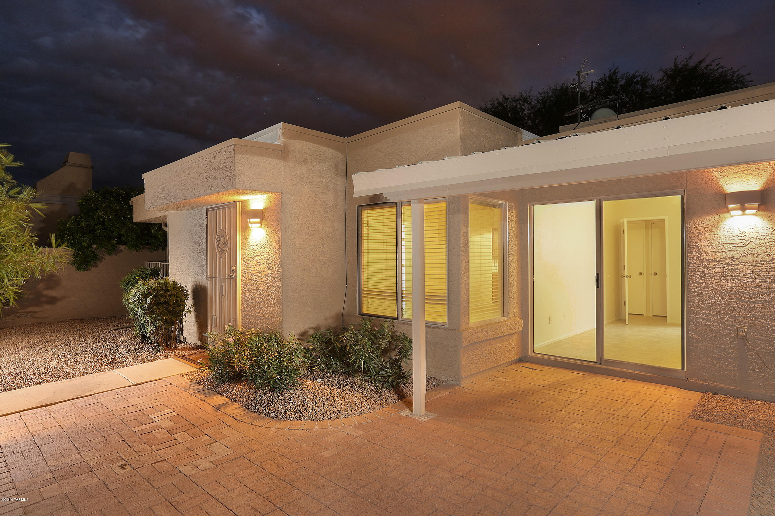 4412 E Kleindale Road