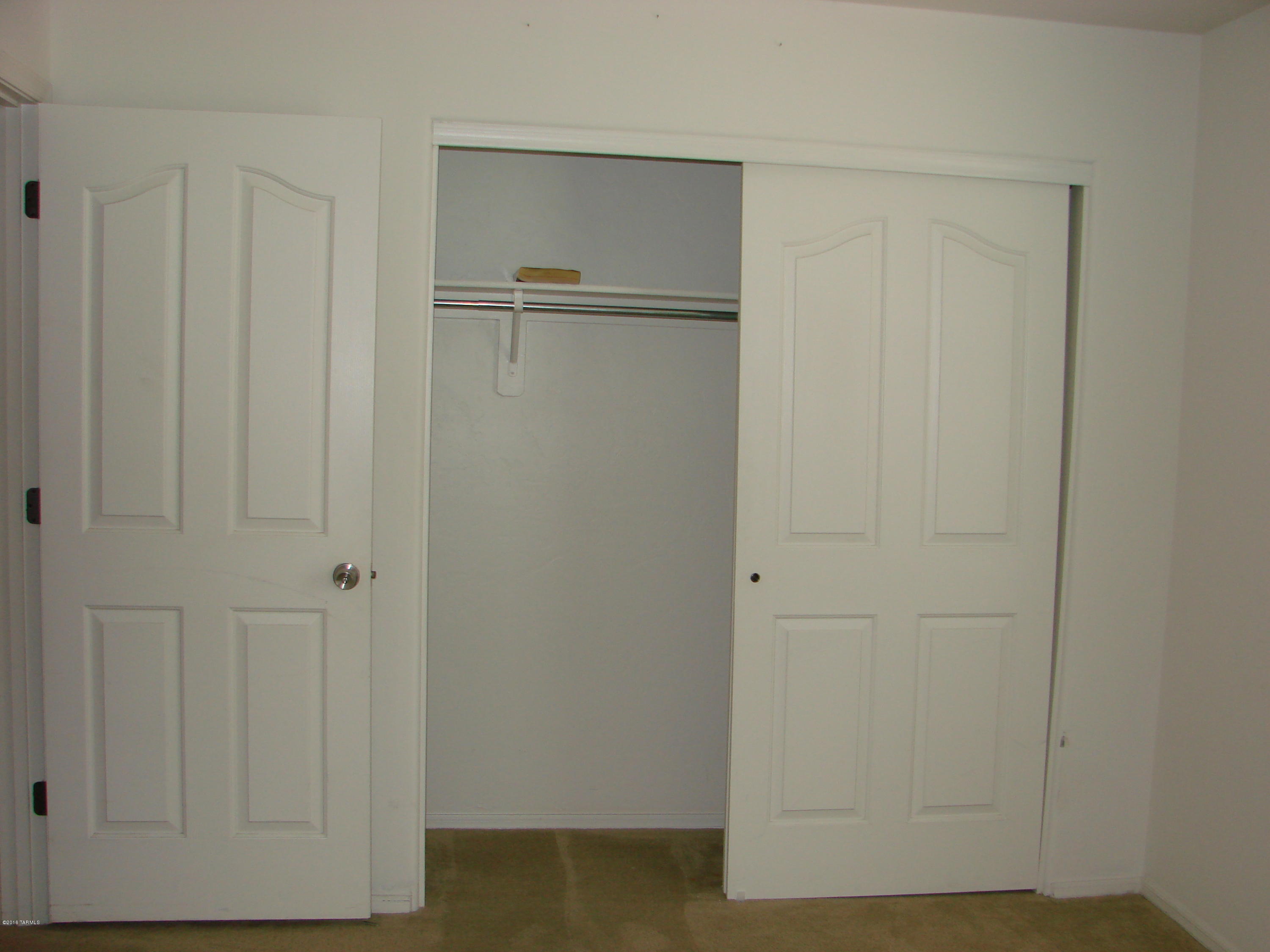 4948 W Calle Don Roberto