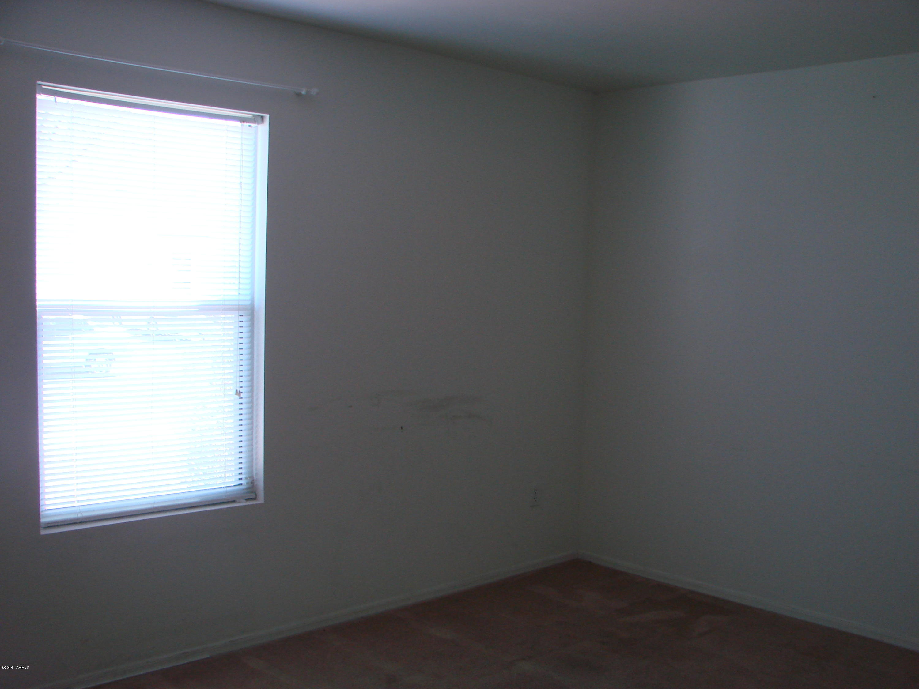 4948 W Calle Don Roberto