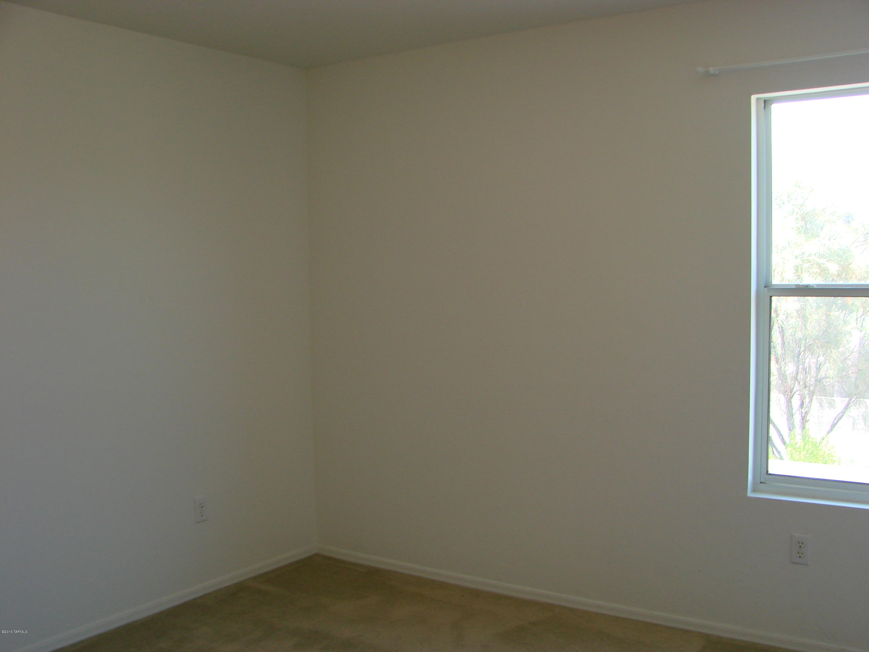 4948 W Calle Don Roberto