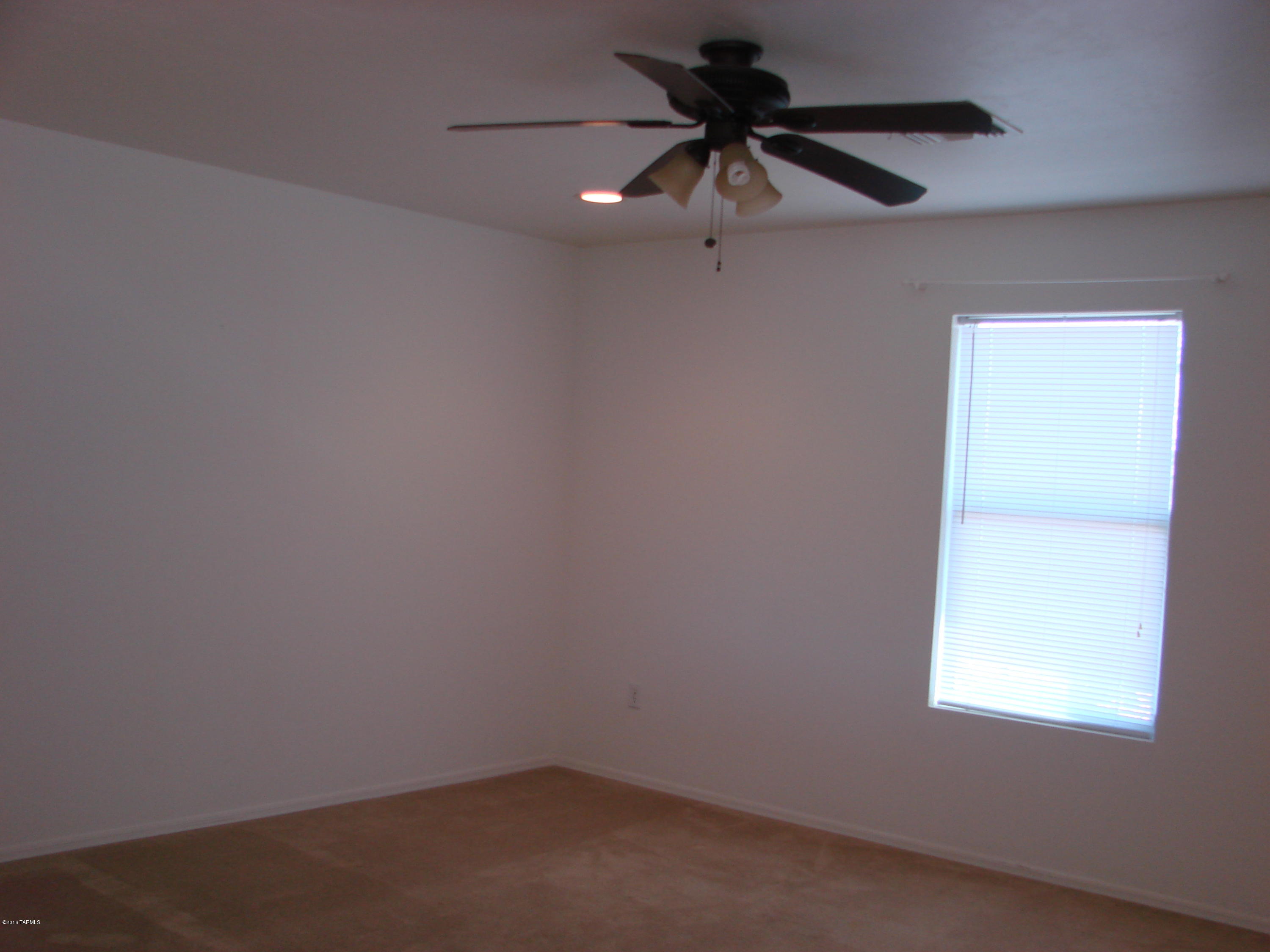 4948 W Calle Don Roberto