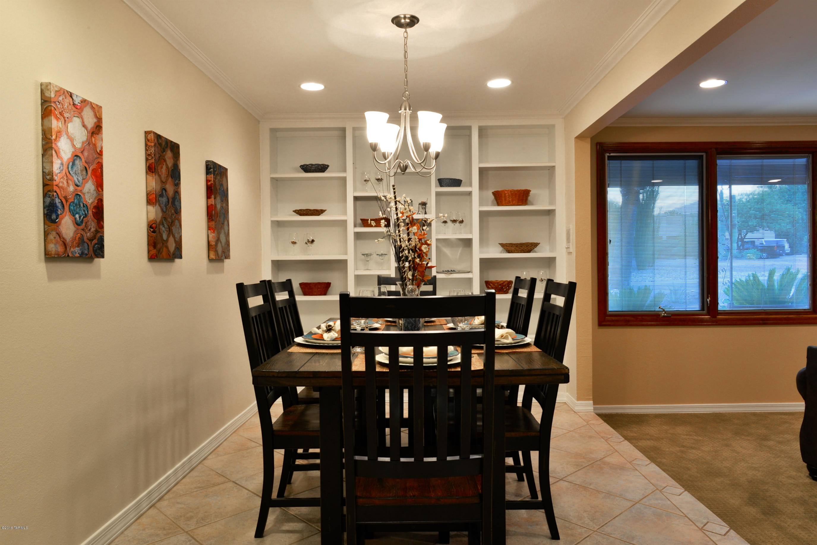 3524 N Calle Floreada