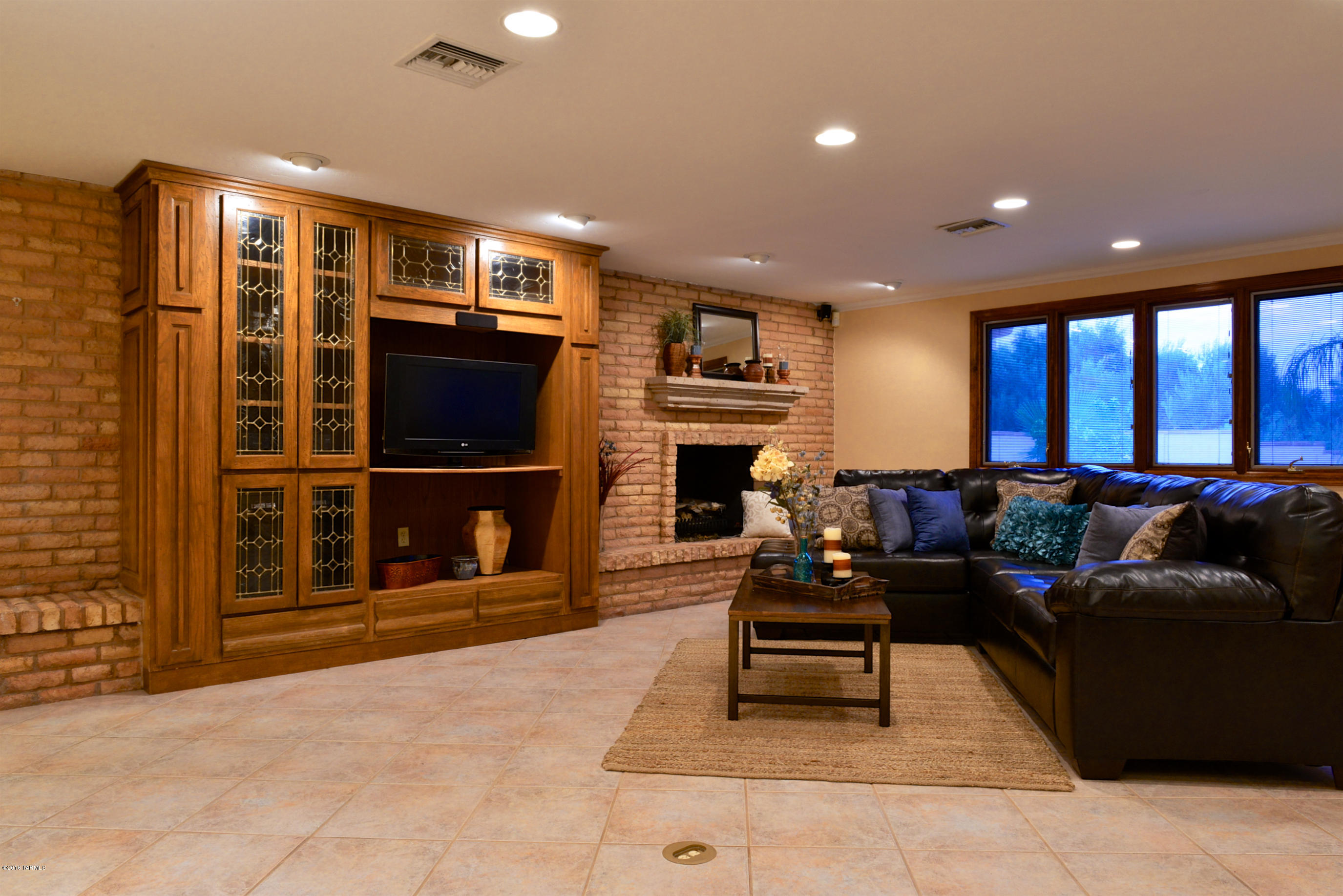 3524 N Calle Floreada