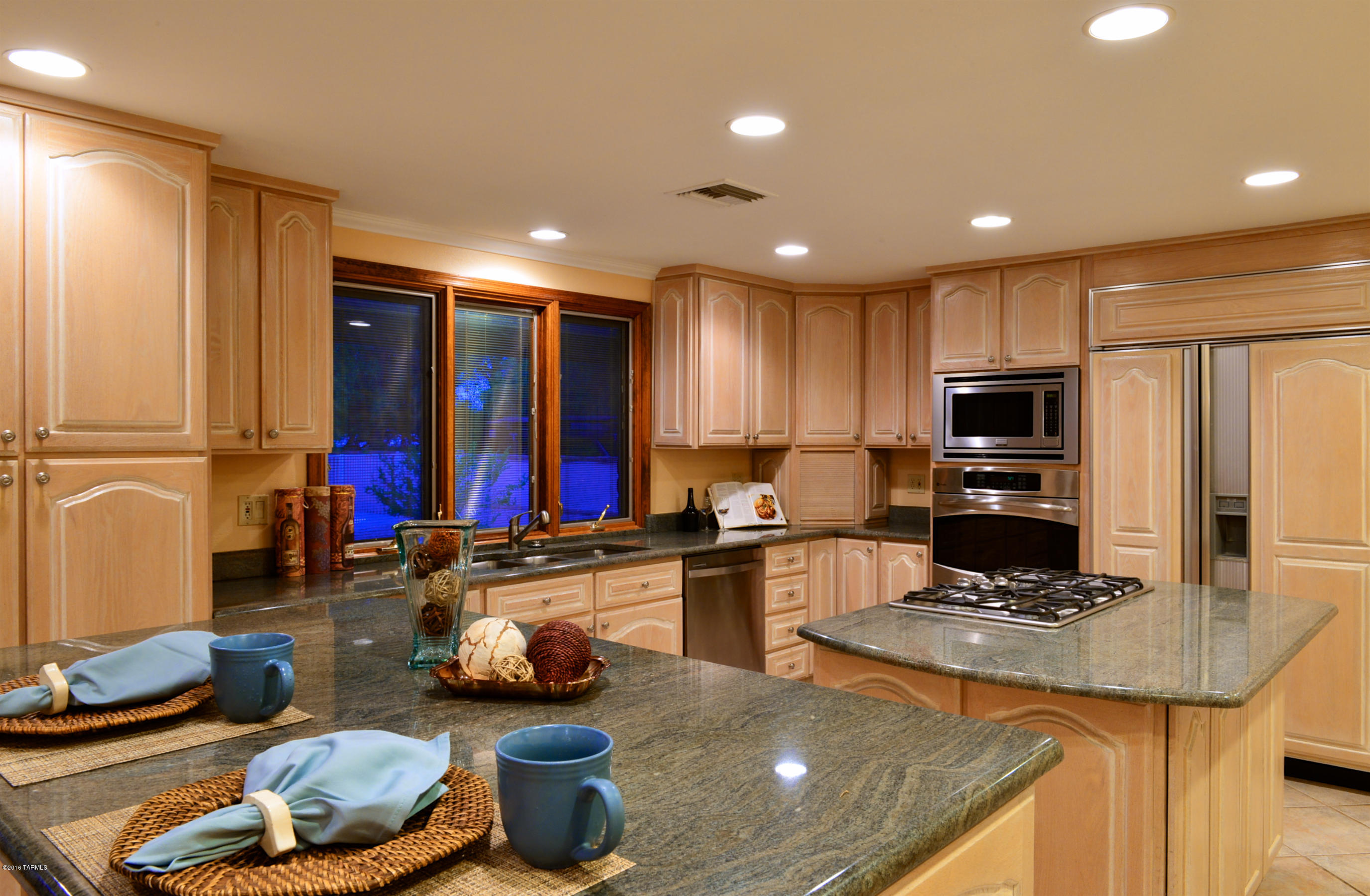 3524 N Calle Floreada