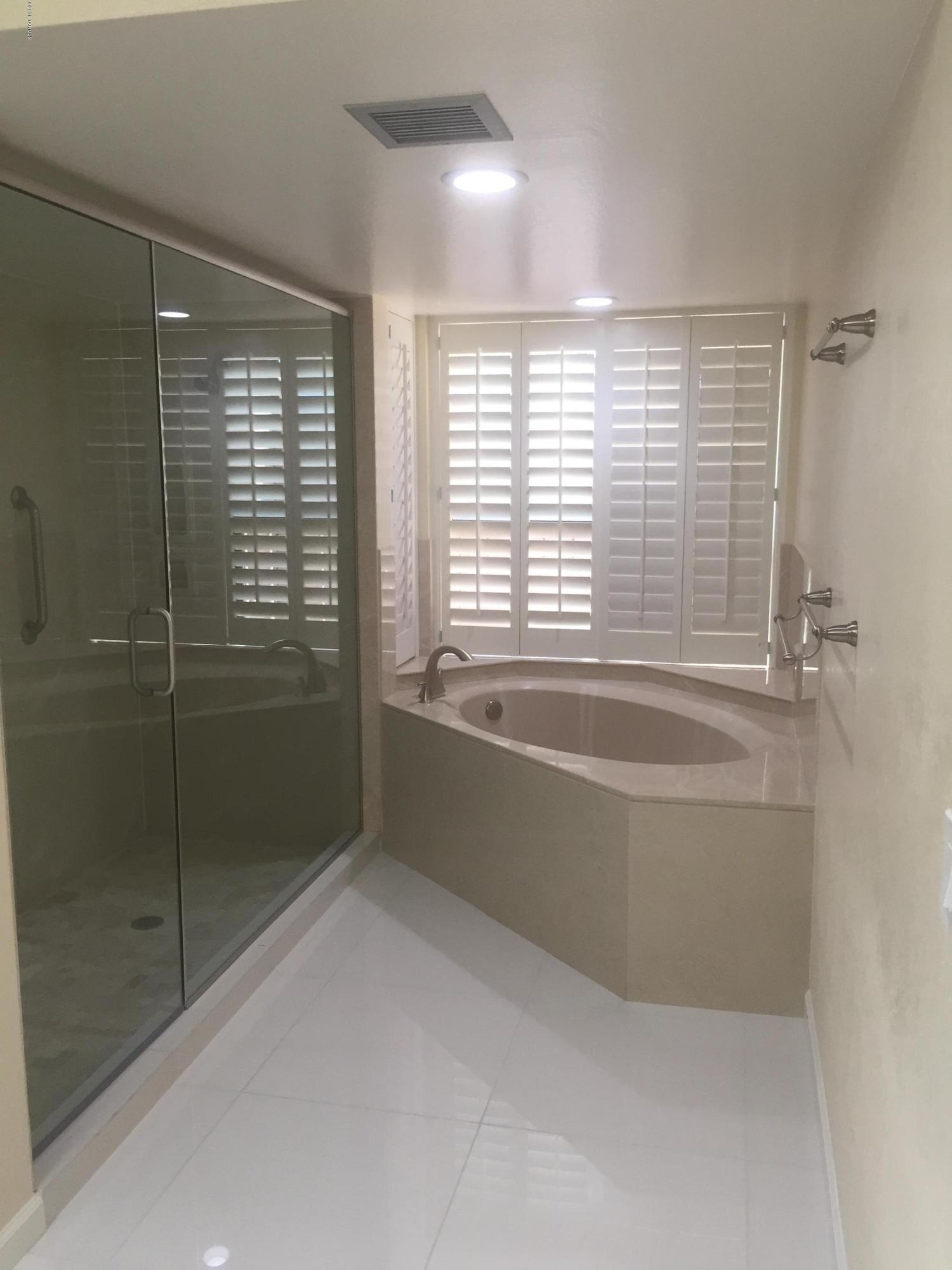 5447 N Via Velazquez