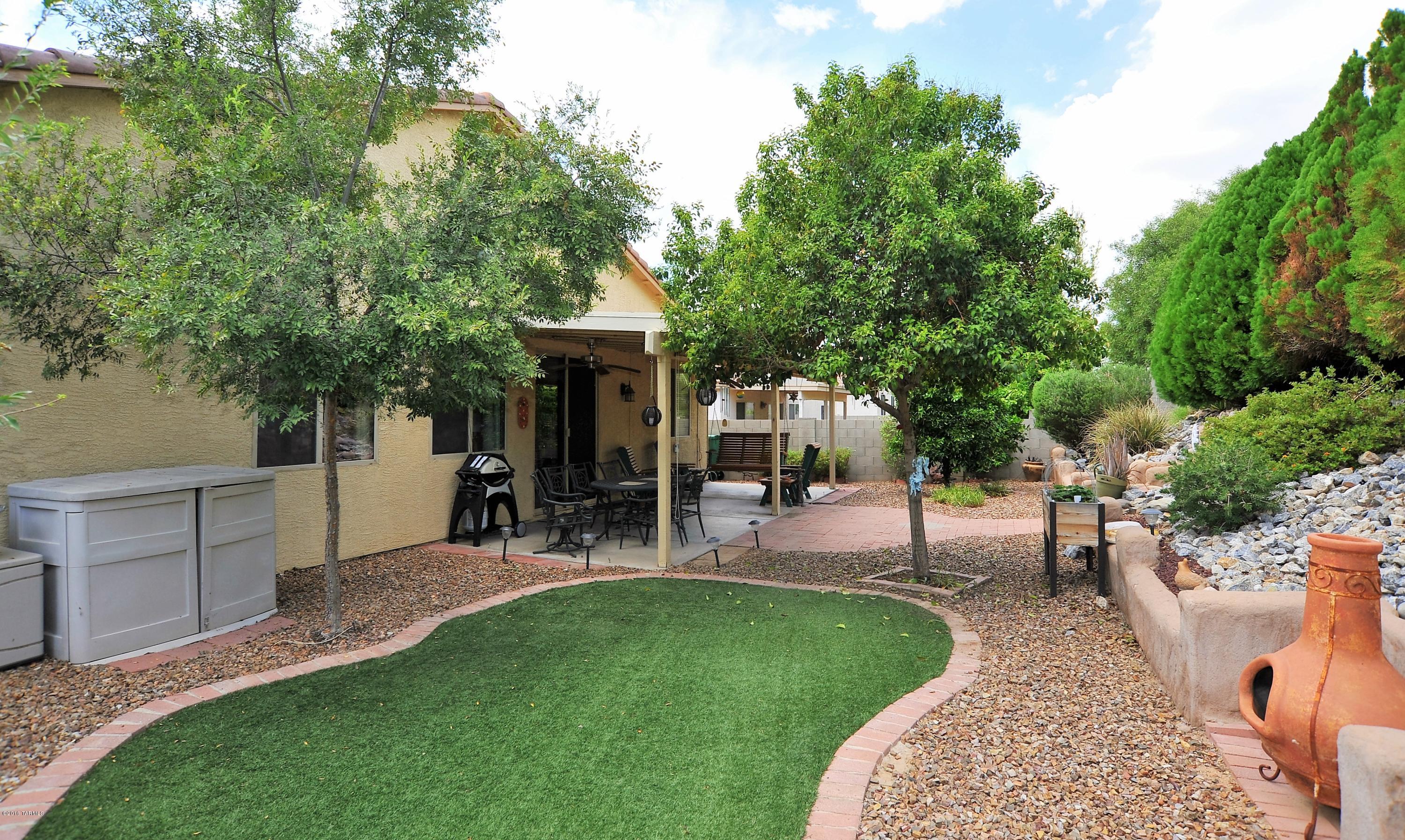 5462 W Red Rock Ridge Street