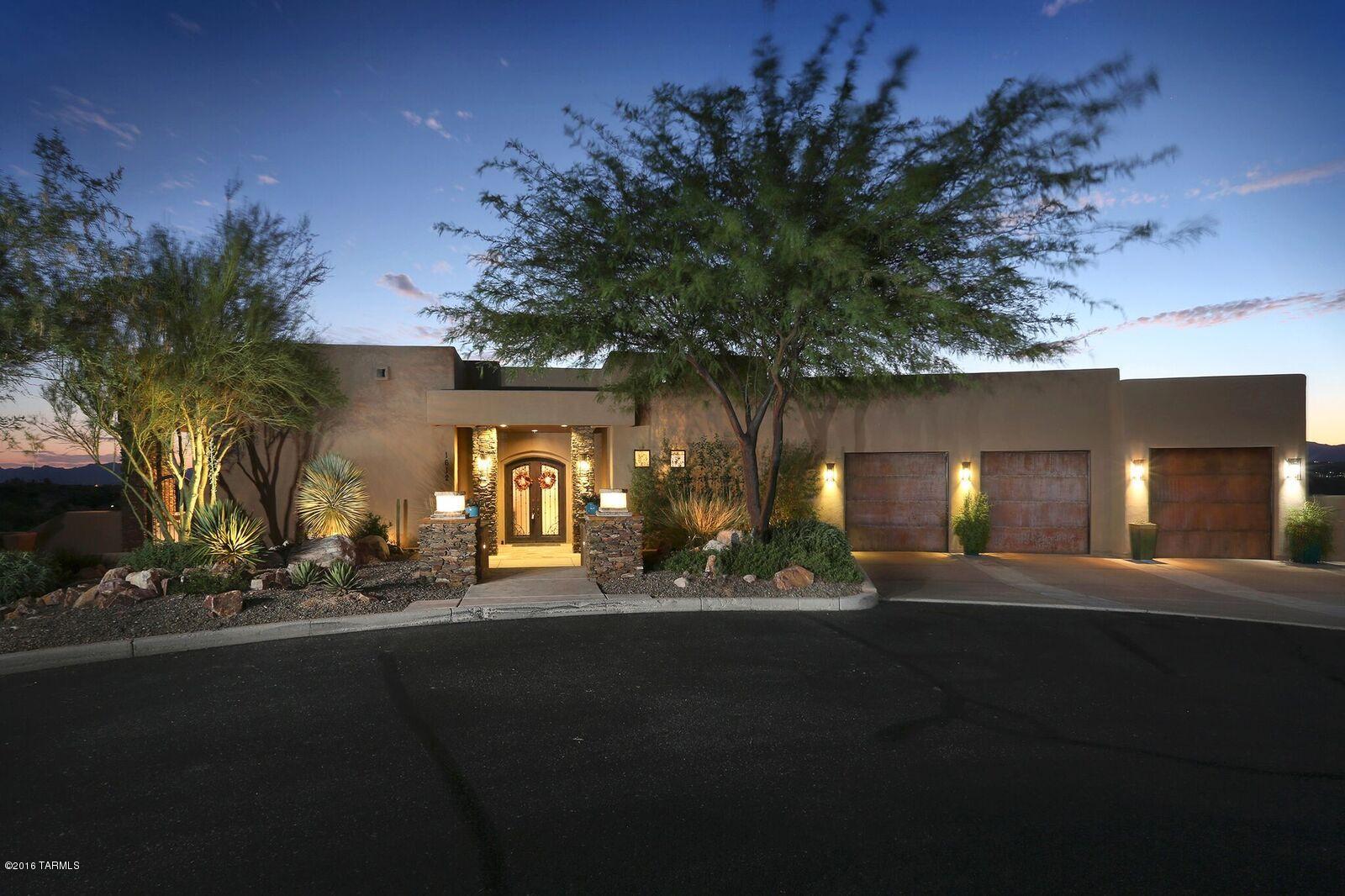 1612 E Buck Hollow Court