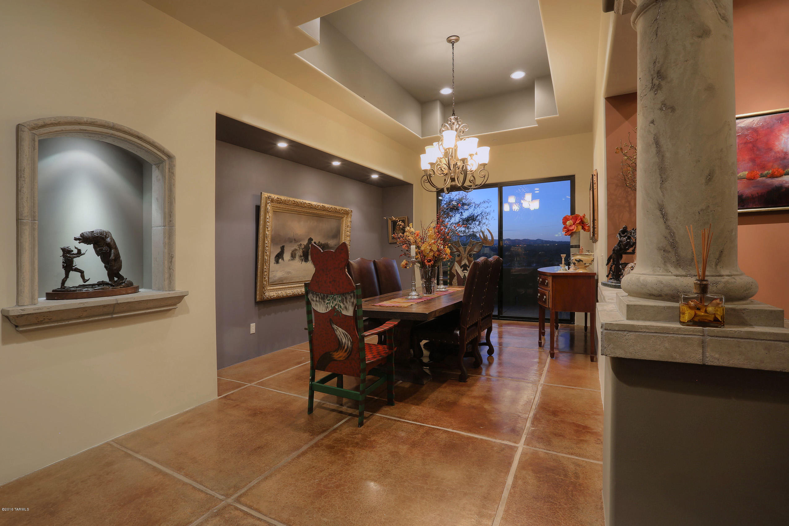 1612 E Buck Hollow Court