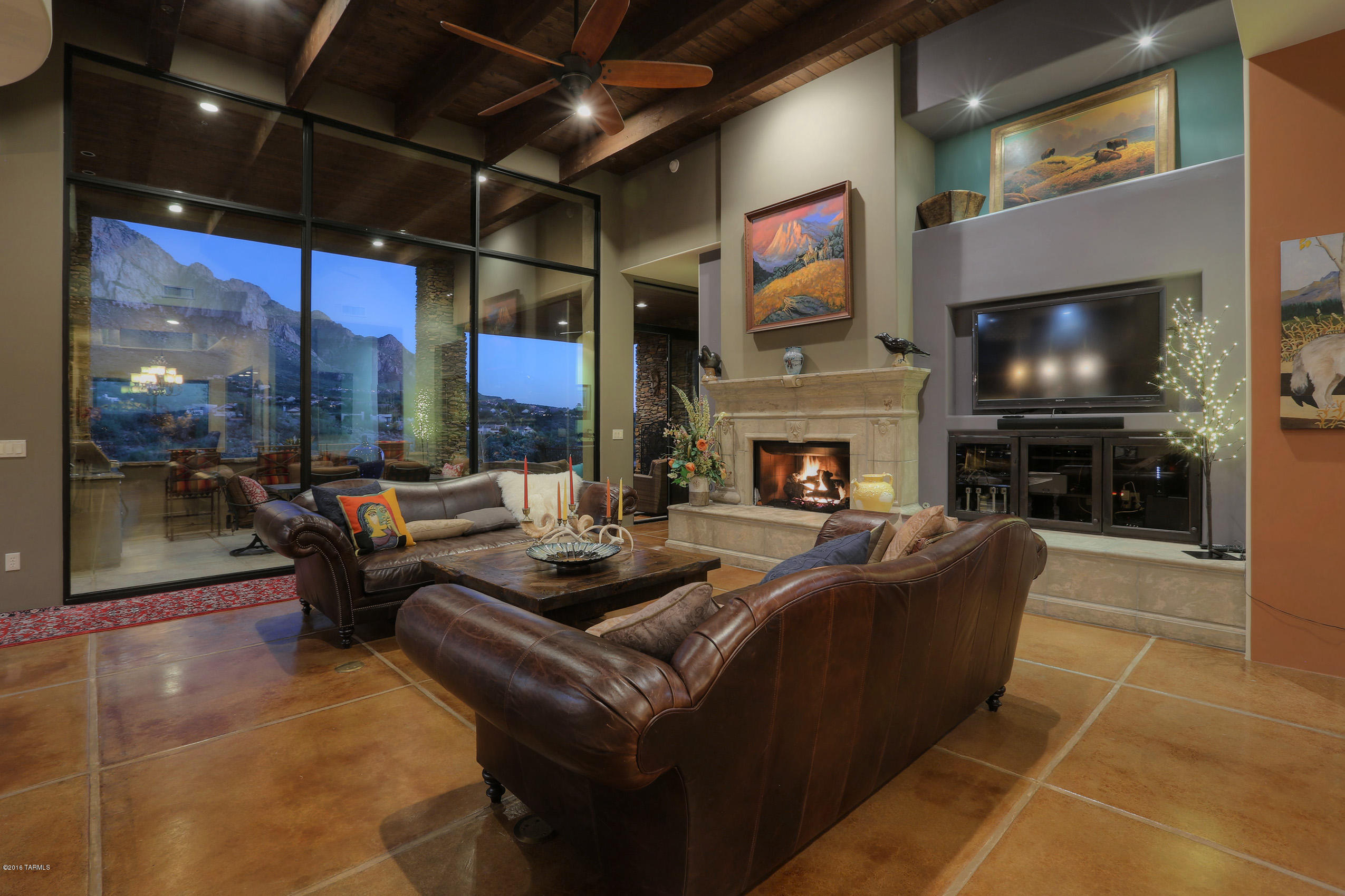 1612 E Buck Hollow Court