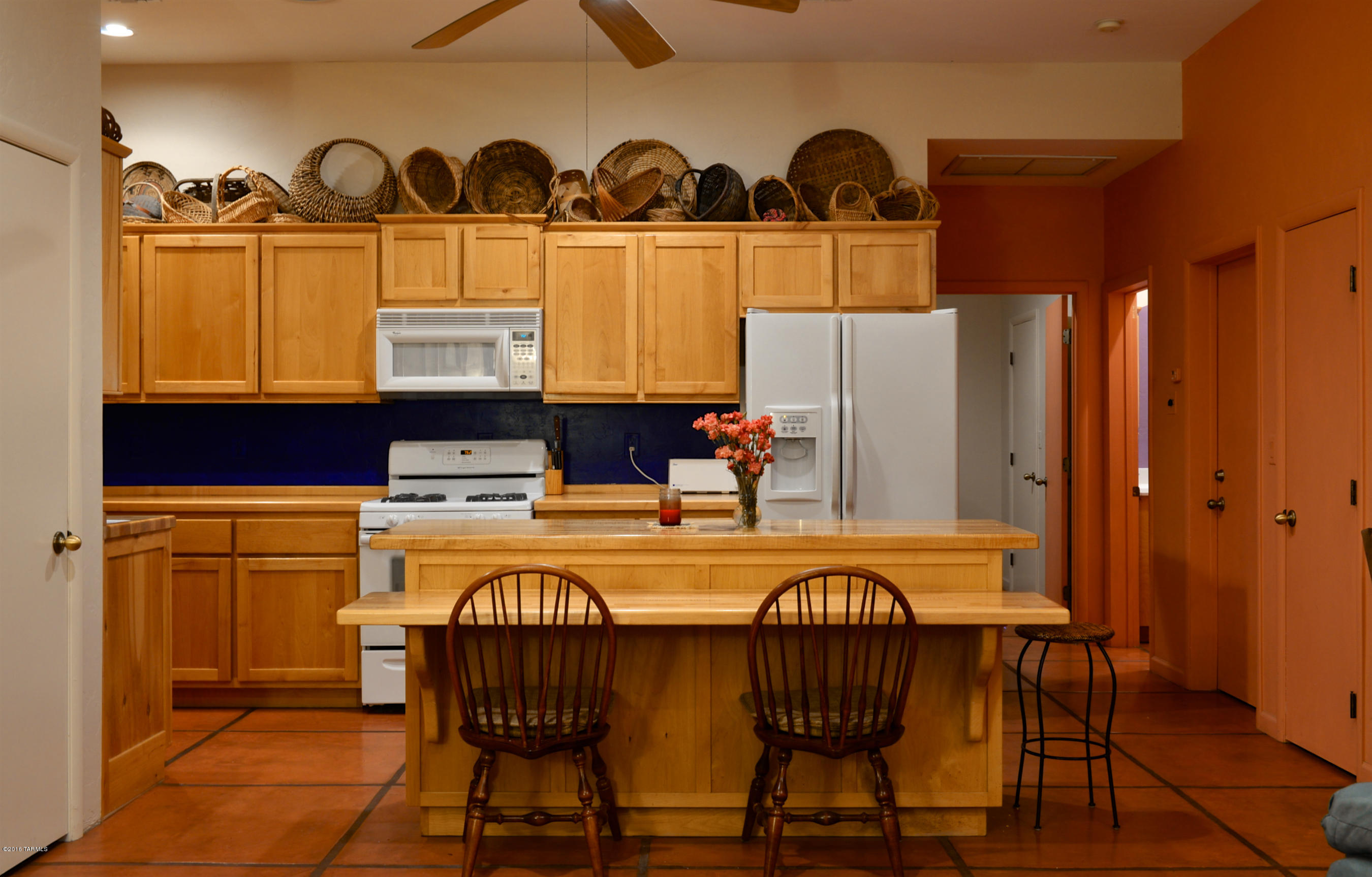 9060 N Calle Buena Vista