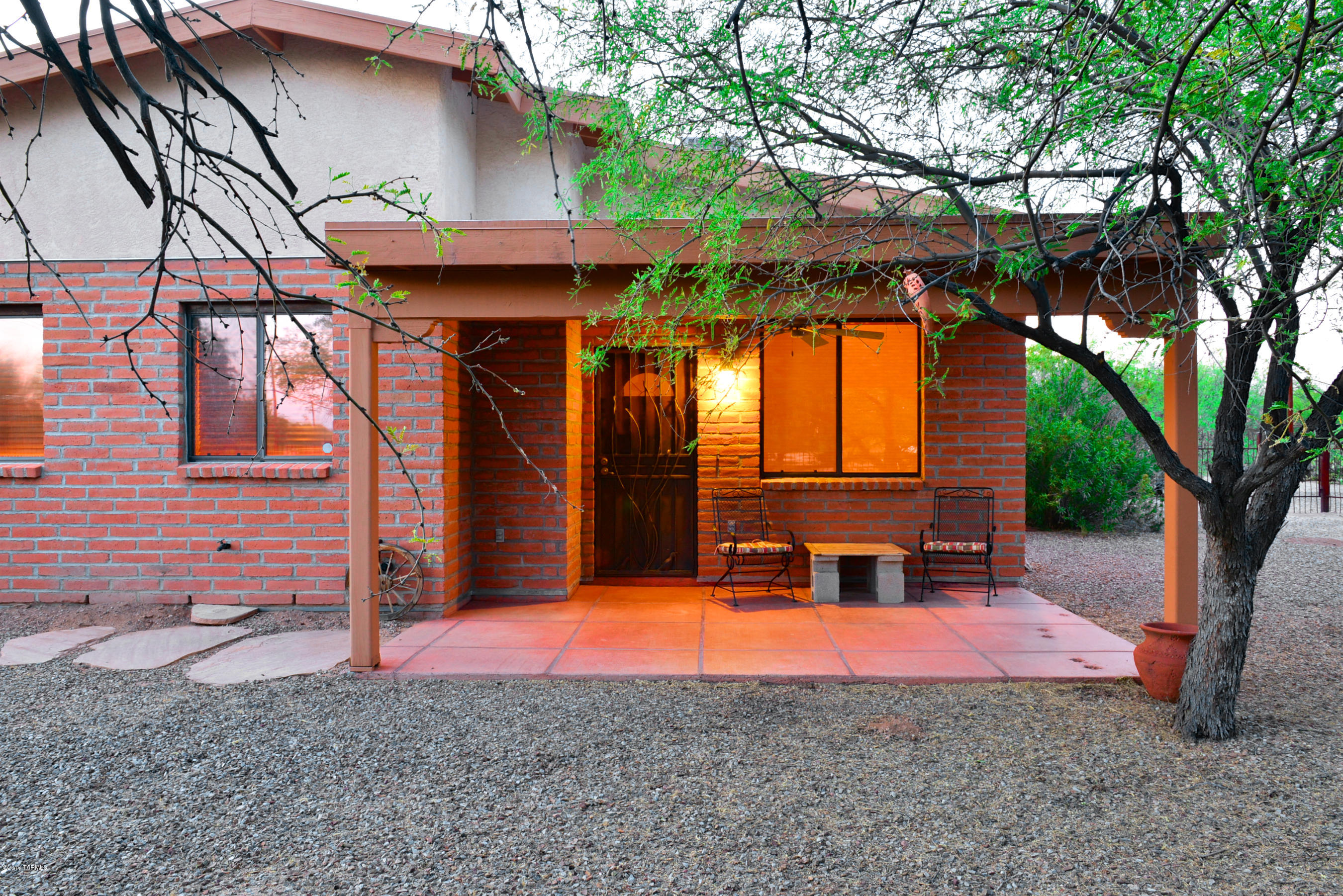 9060 N Calle Buena Vista