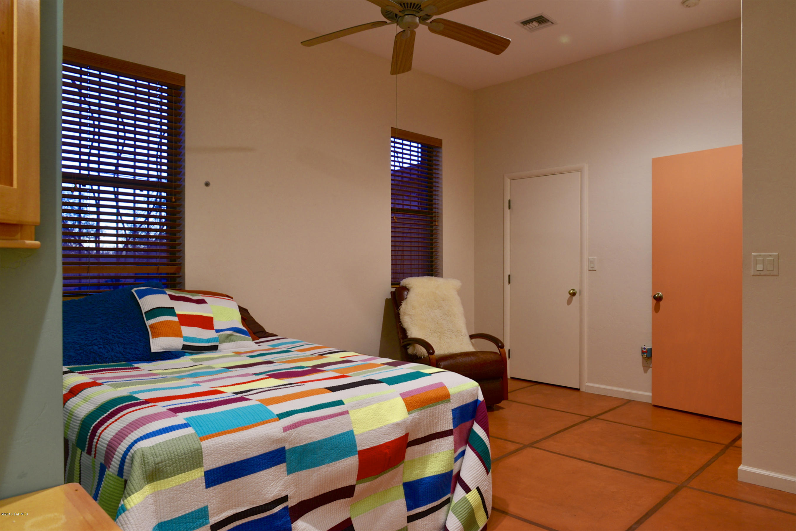 9060 N Calle Buena Vista